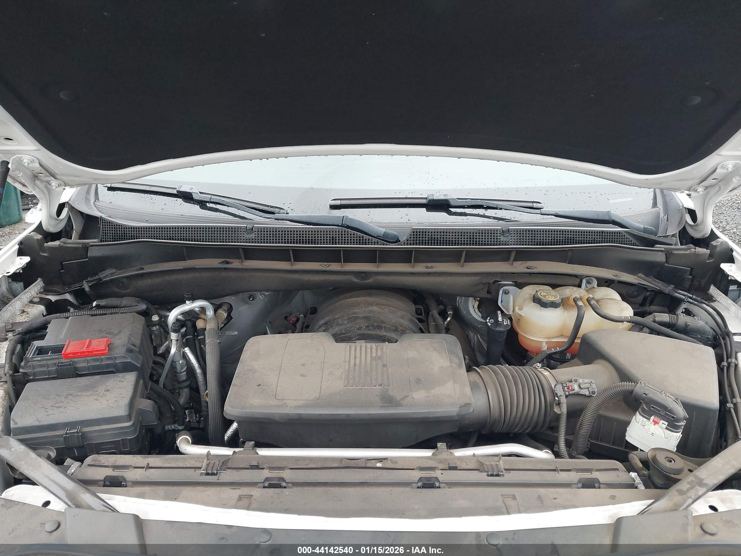 CHEVROLET TAHOE image 10