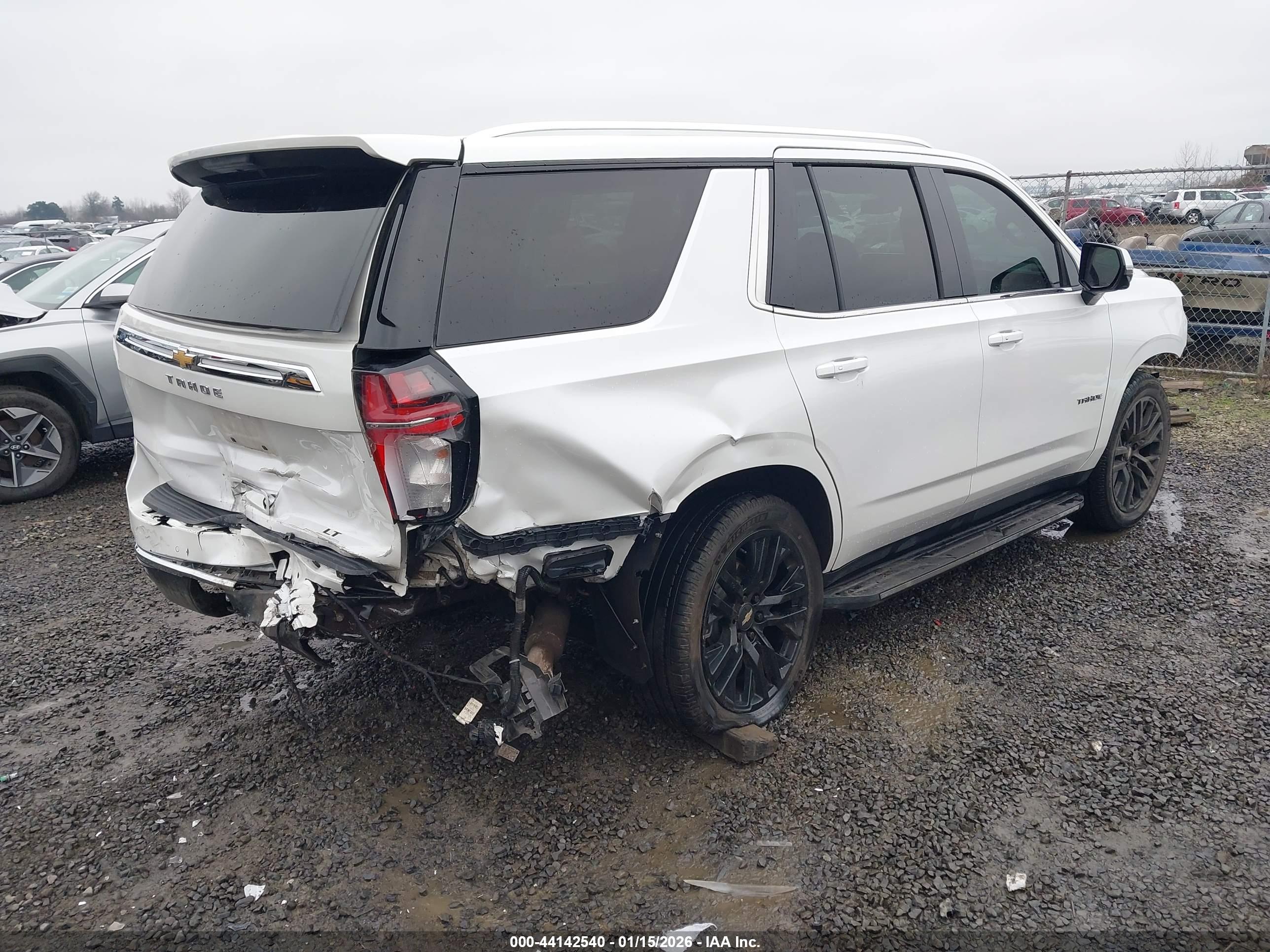 CHEVROLET TAHOE image 4