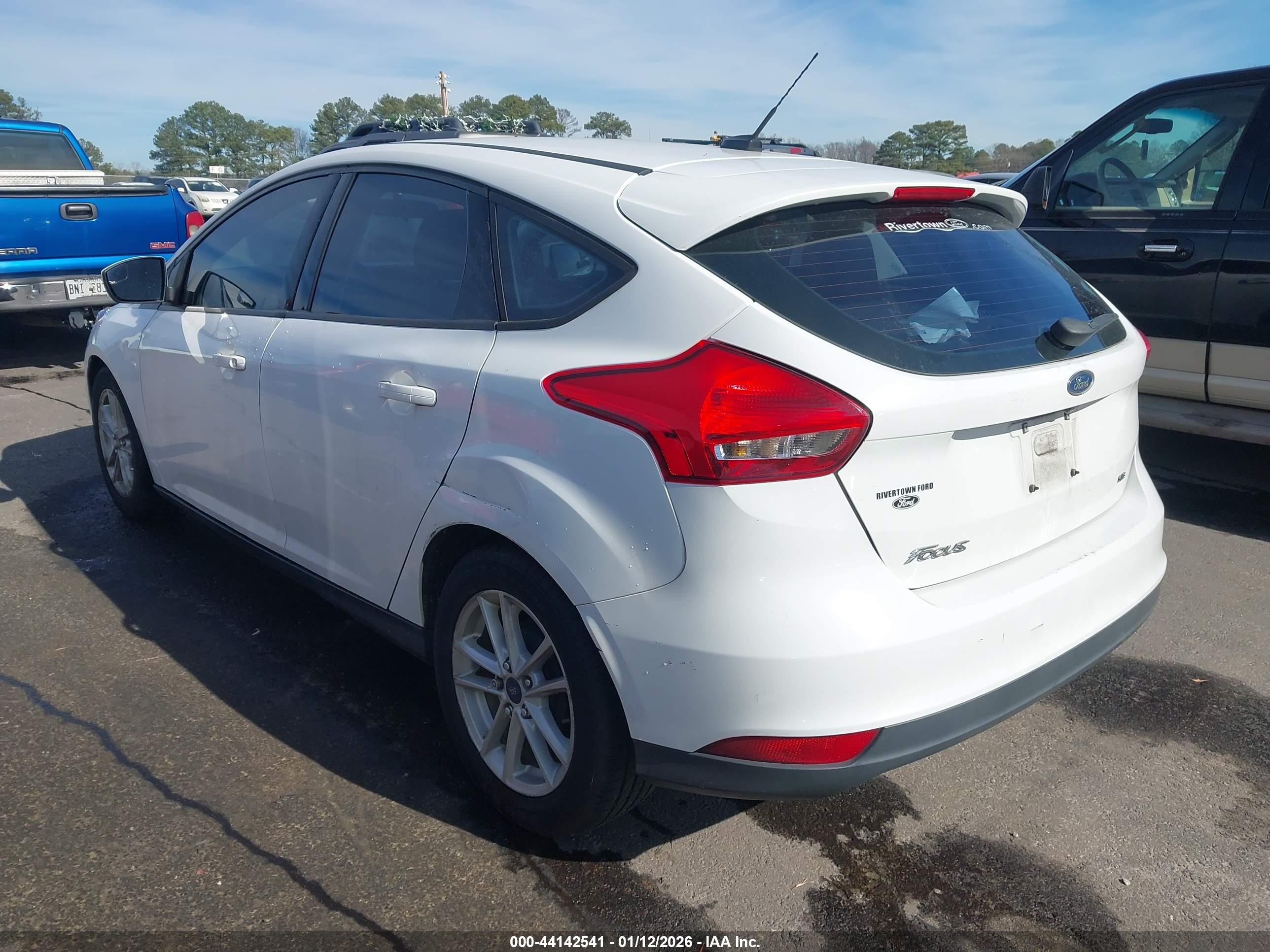 FORD FOCUS image 3