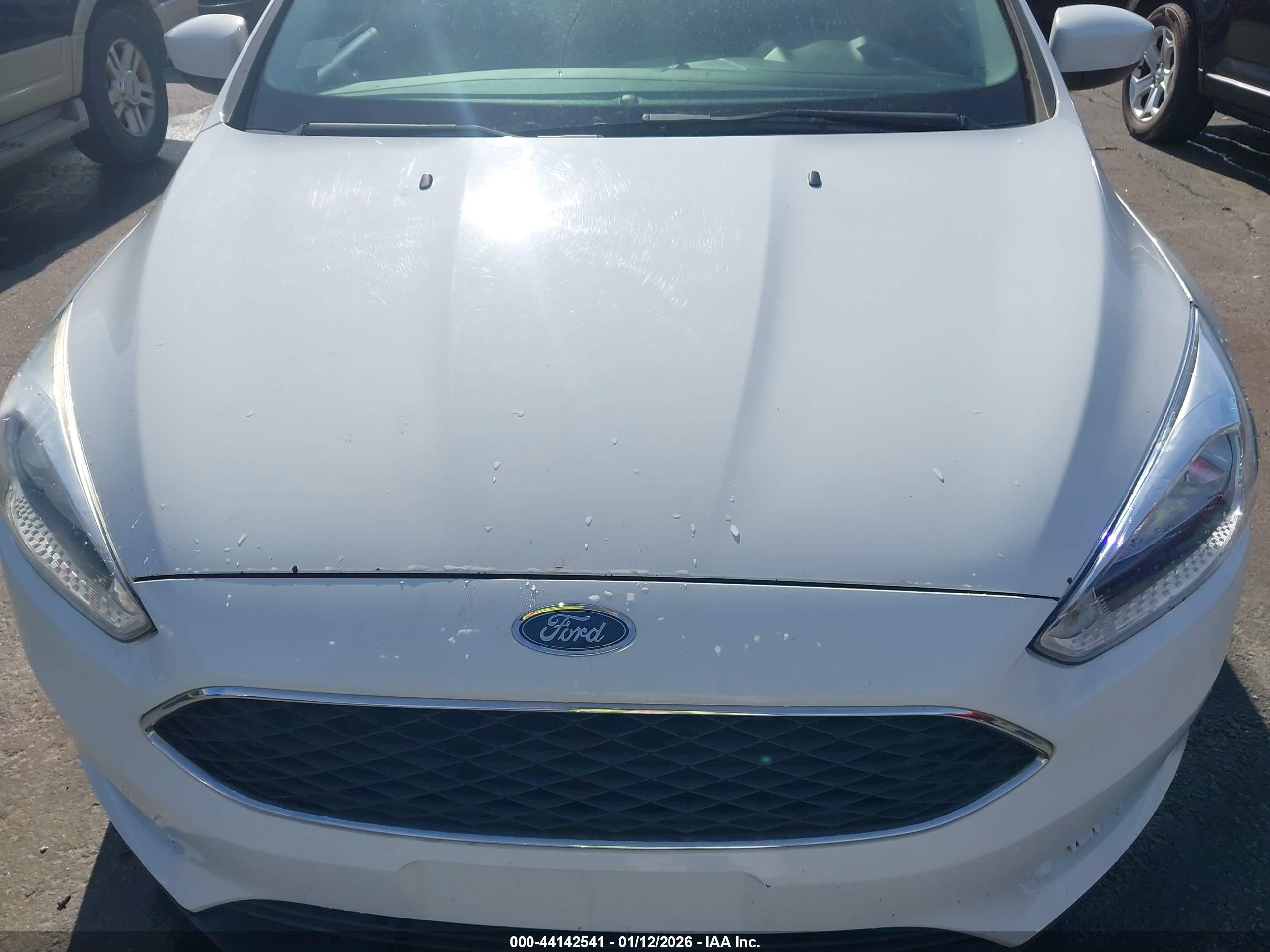 FORD FOCUS image 6