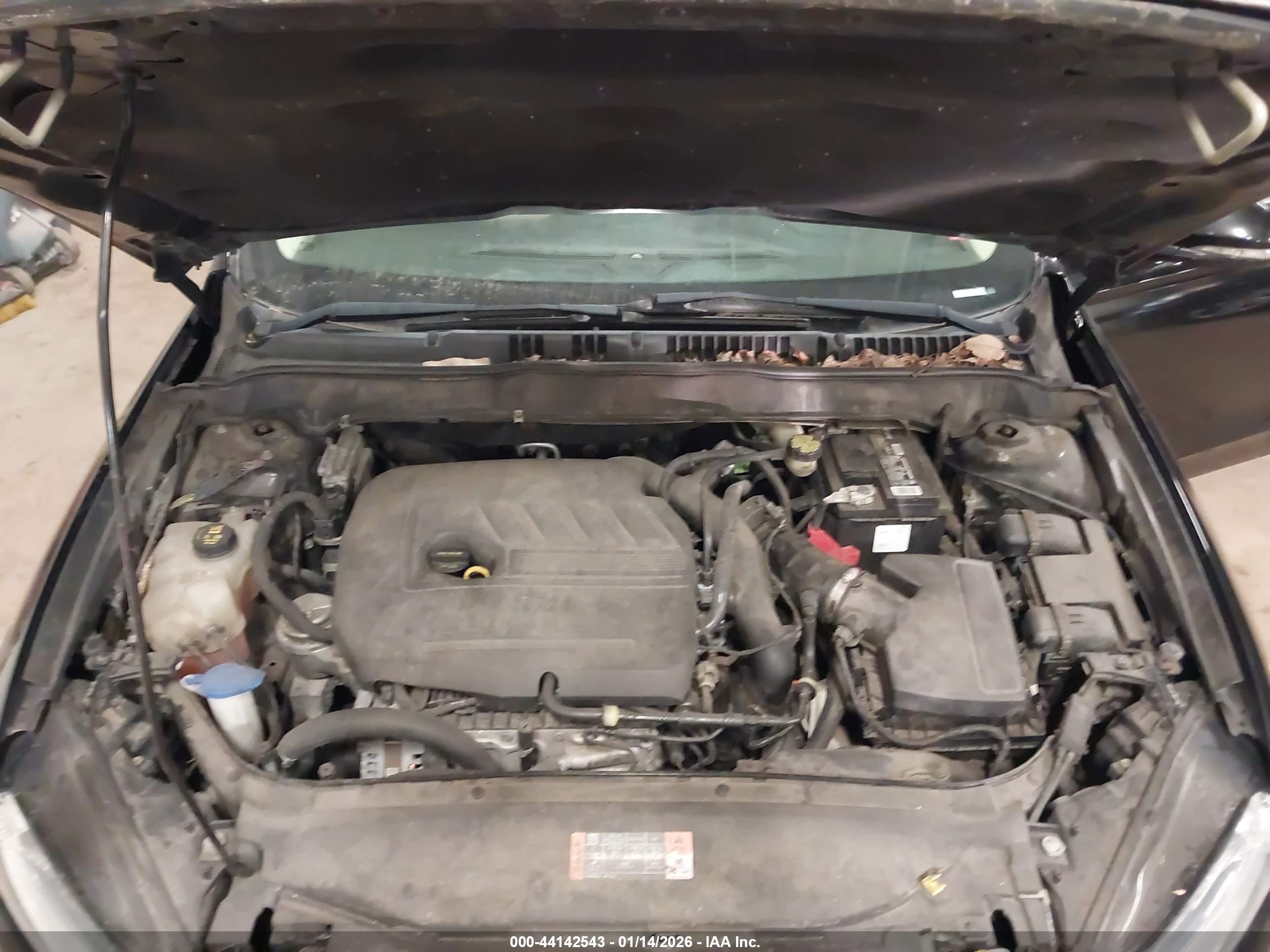 FORD FUSION image 10