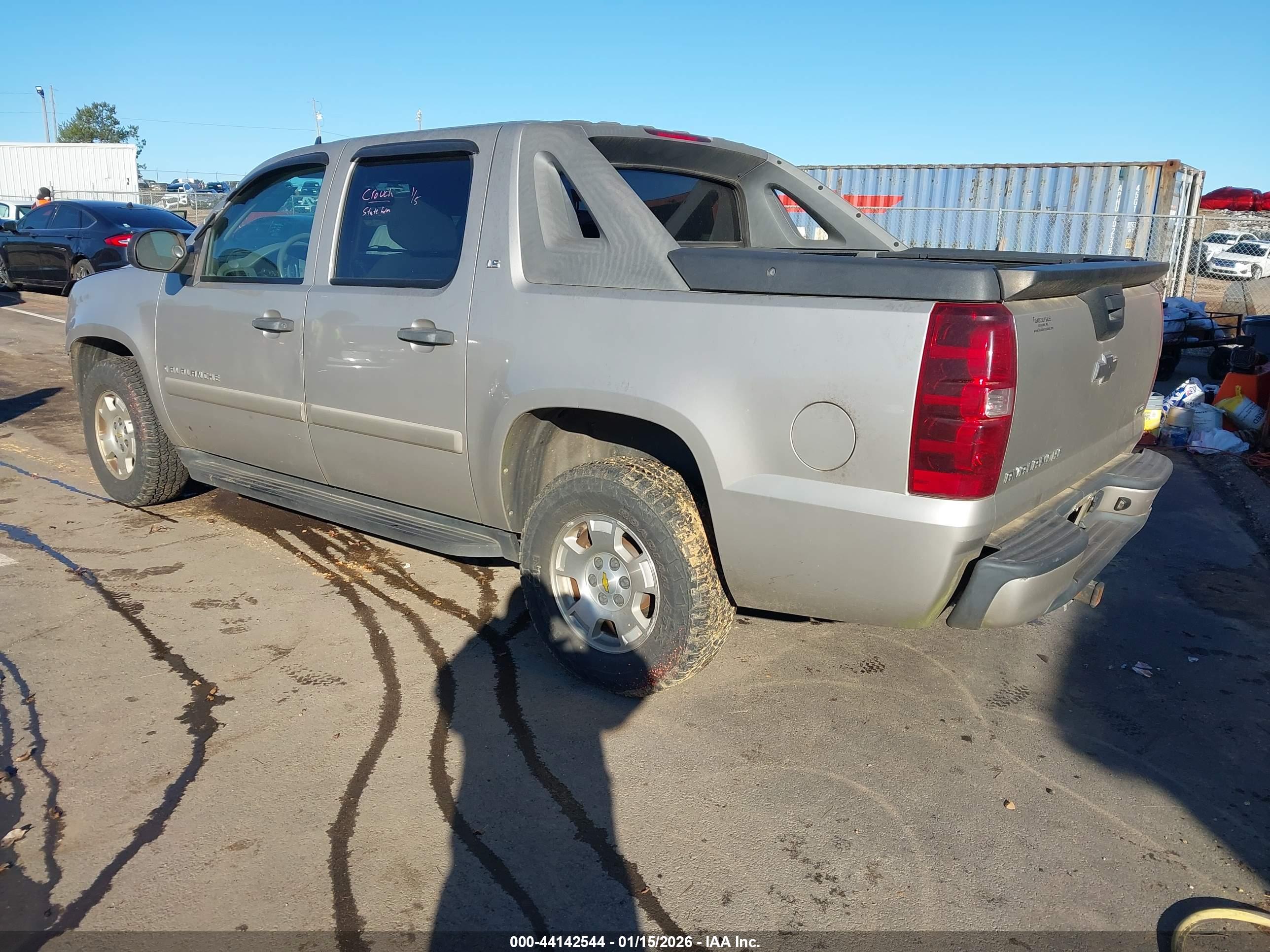 CHEVROLET AVALANCHE image 3