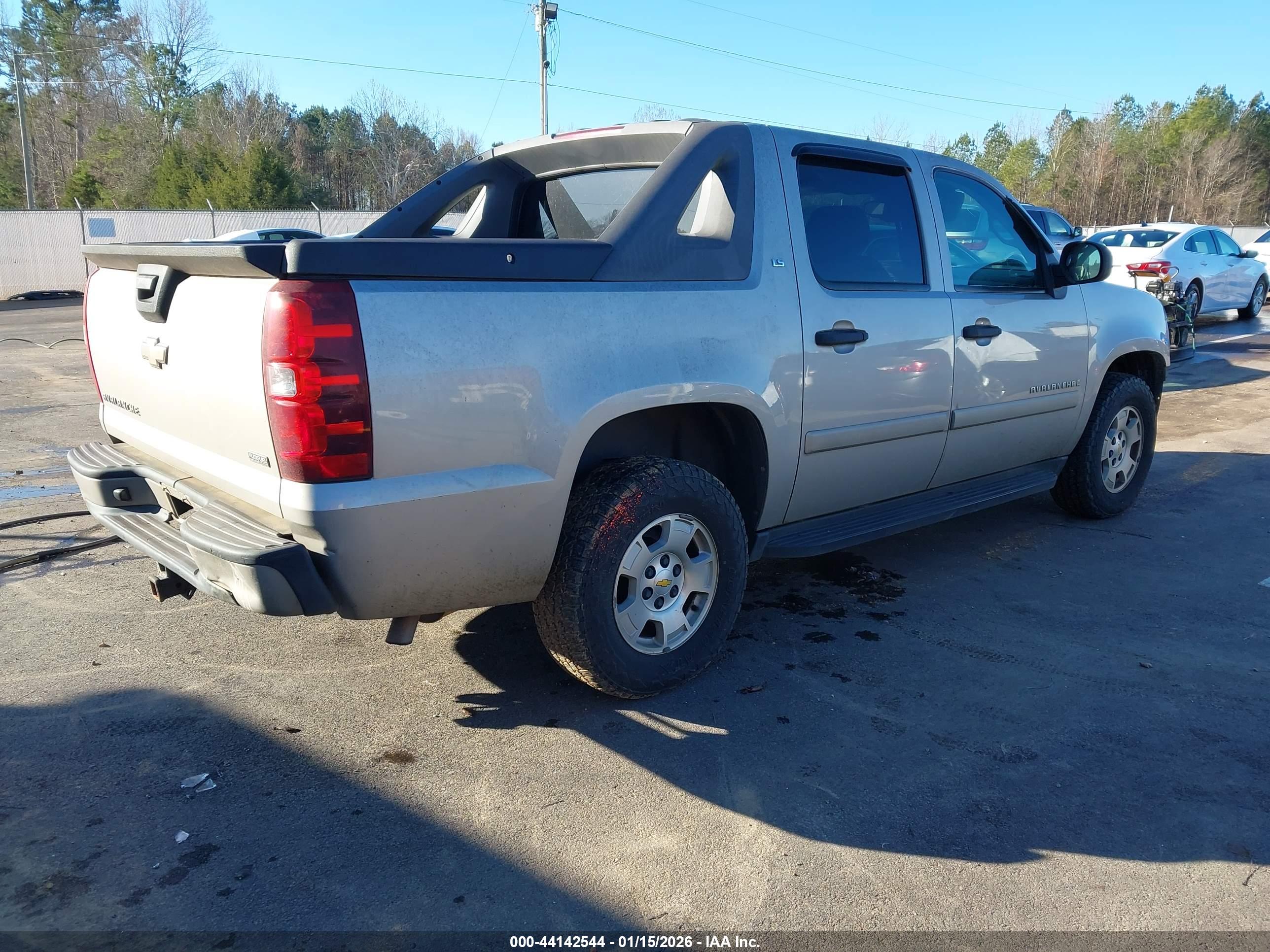 CHEVROLET AVALANCHE image 4