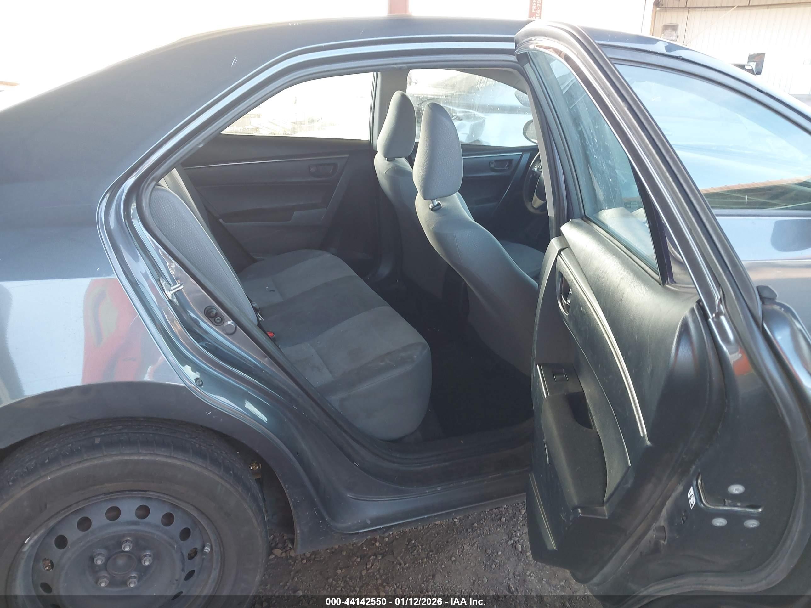 TOYOTA COROLLA image 8