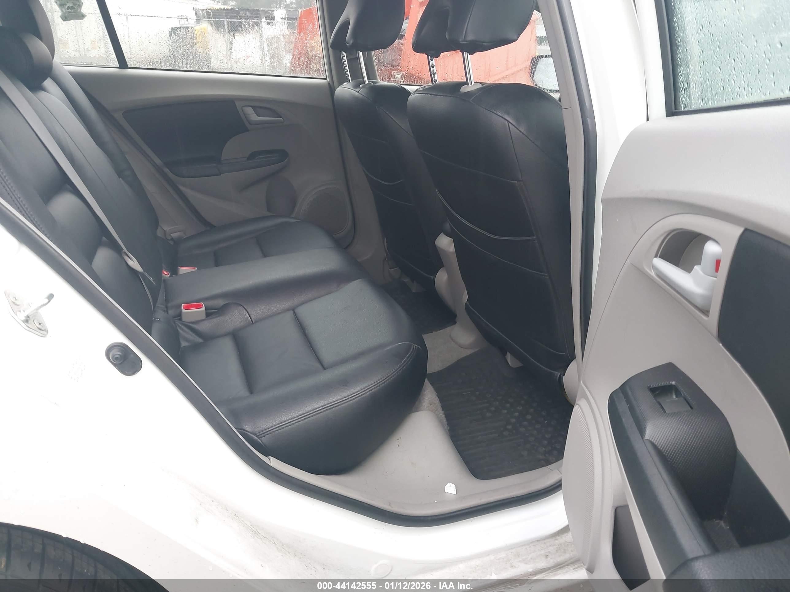 HONDA INSIGHT image 8