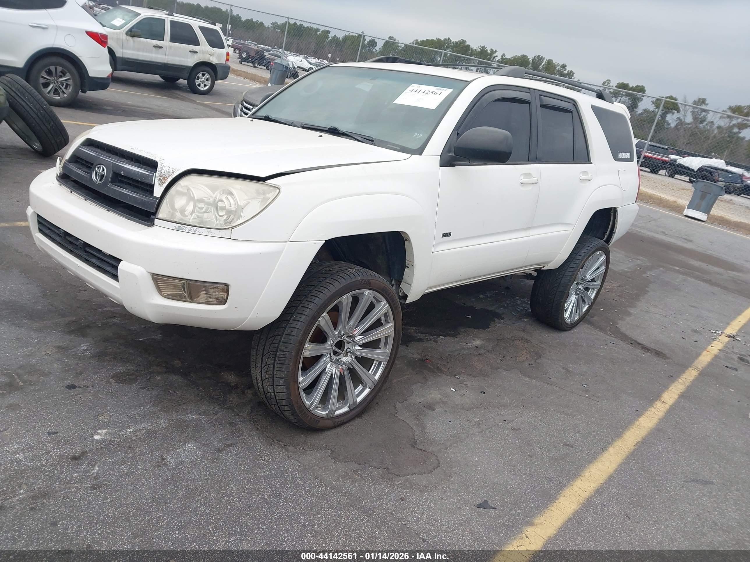 TOYOTA 4RUNNER image 2