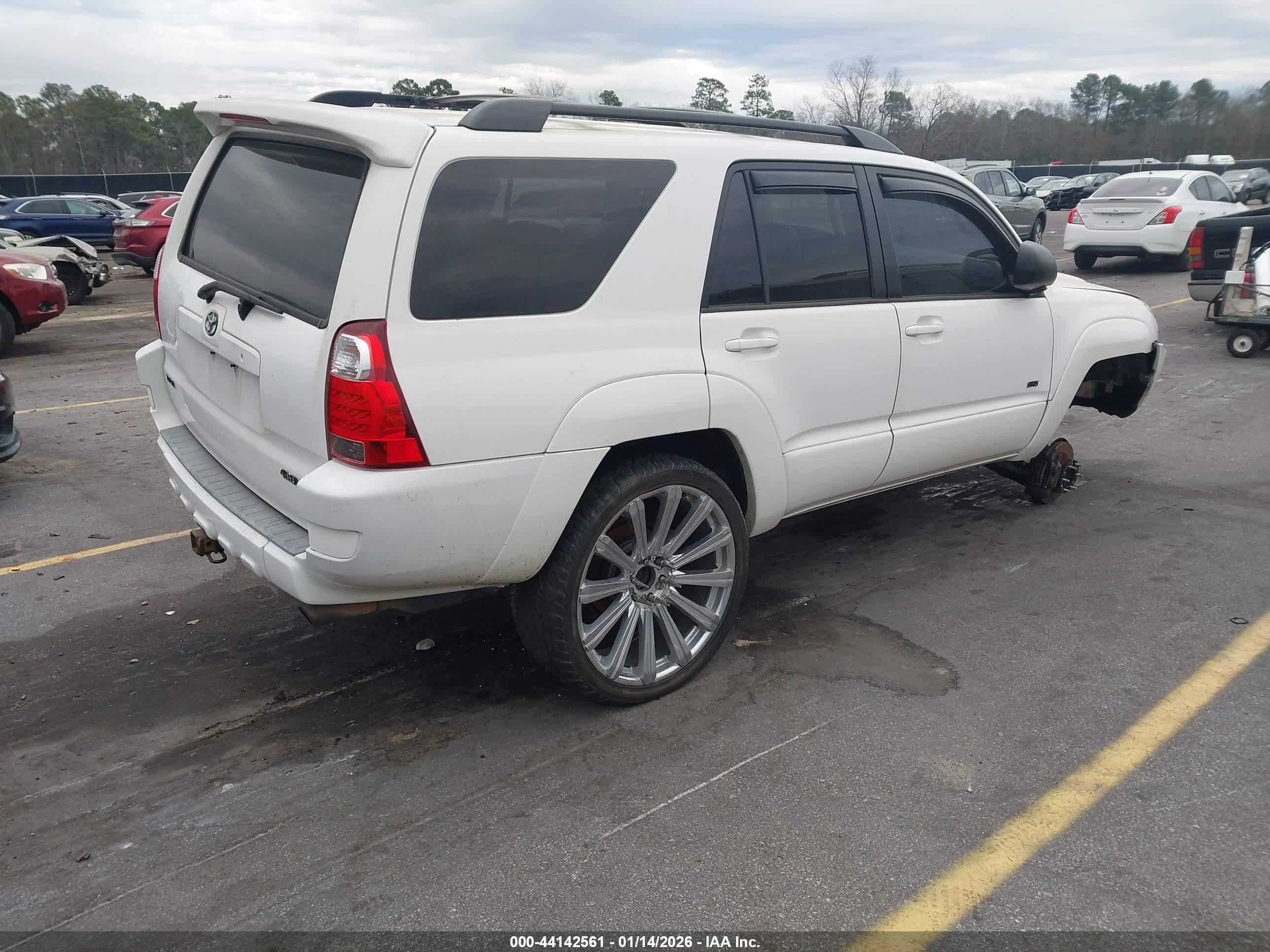 TOYOTA 4RUNNER image 4