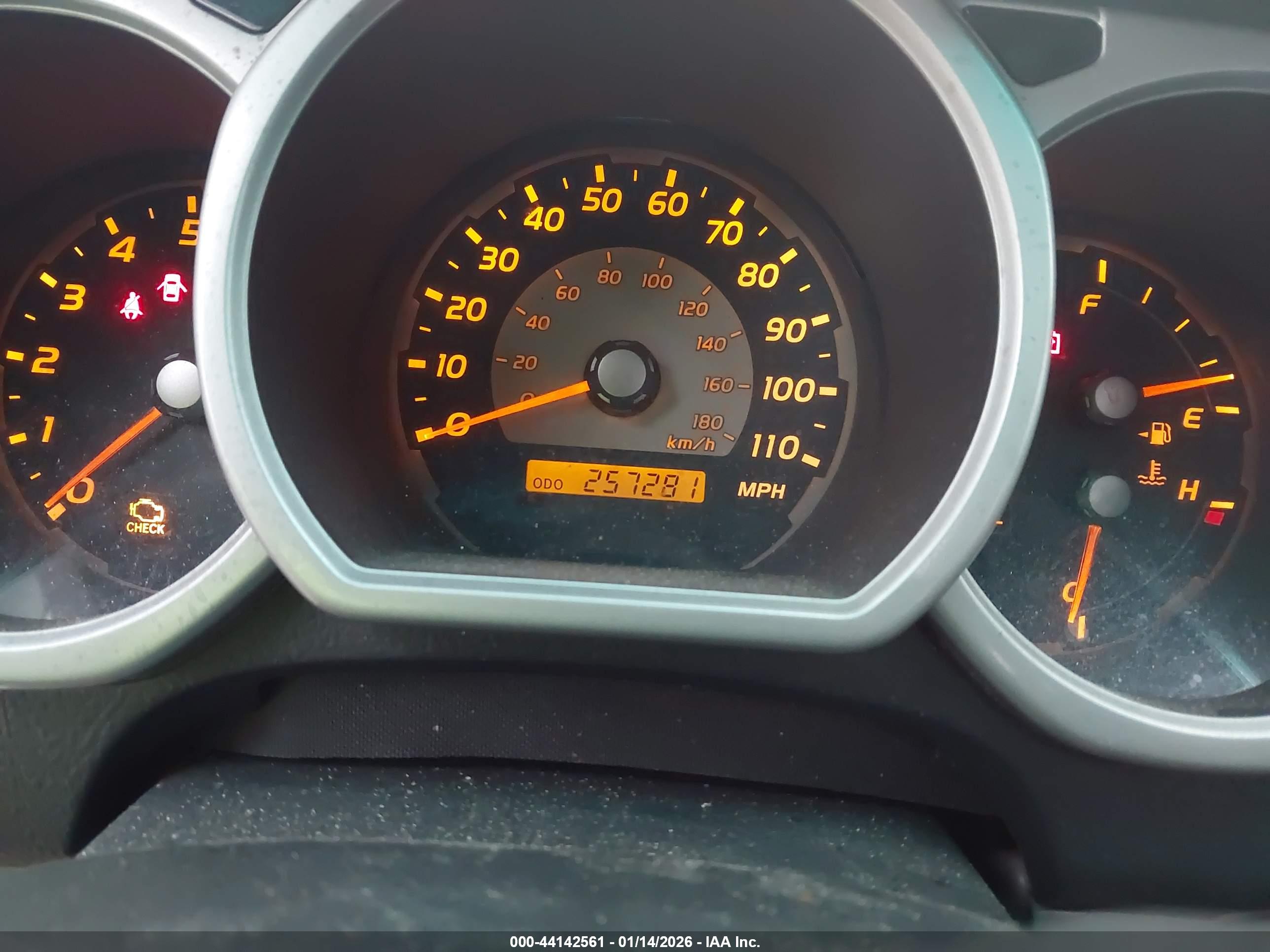 TOYOTA 4RUNNER image 7
