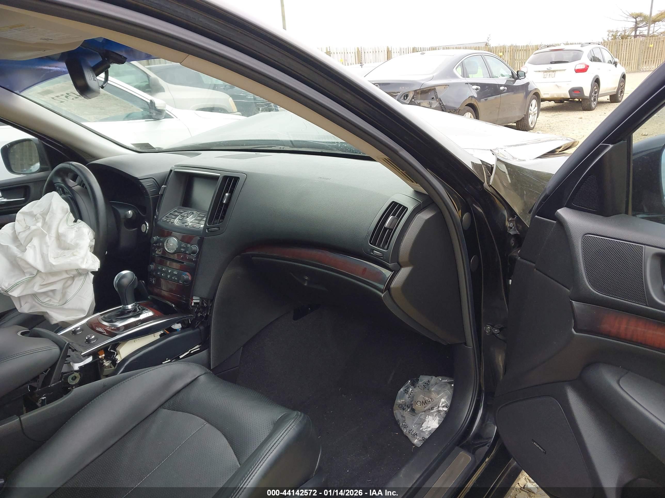 INFINITI G37 image 5