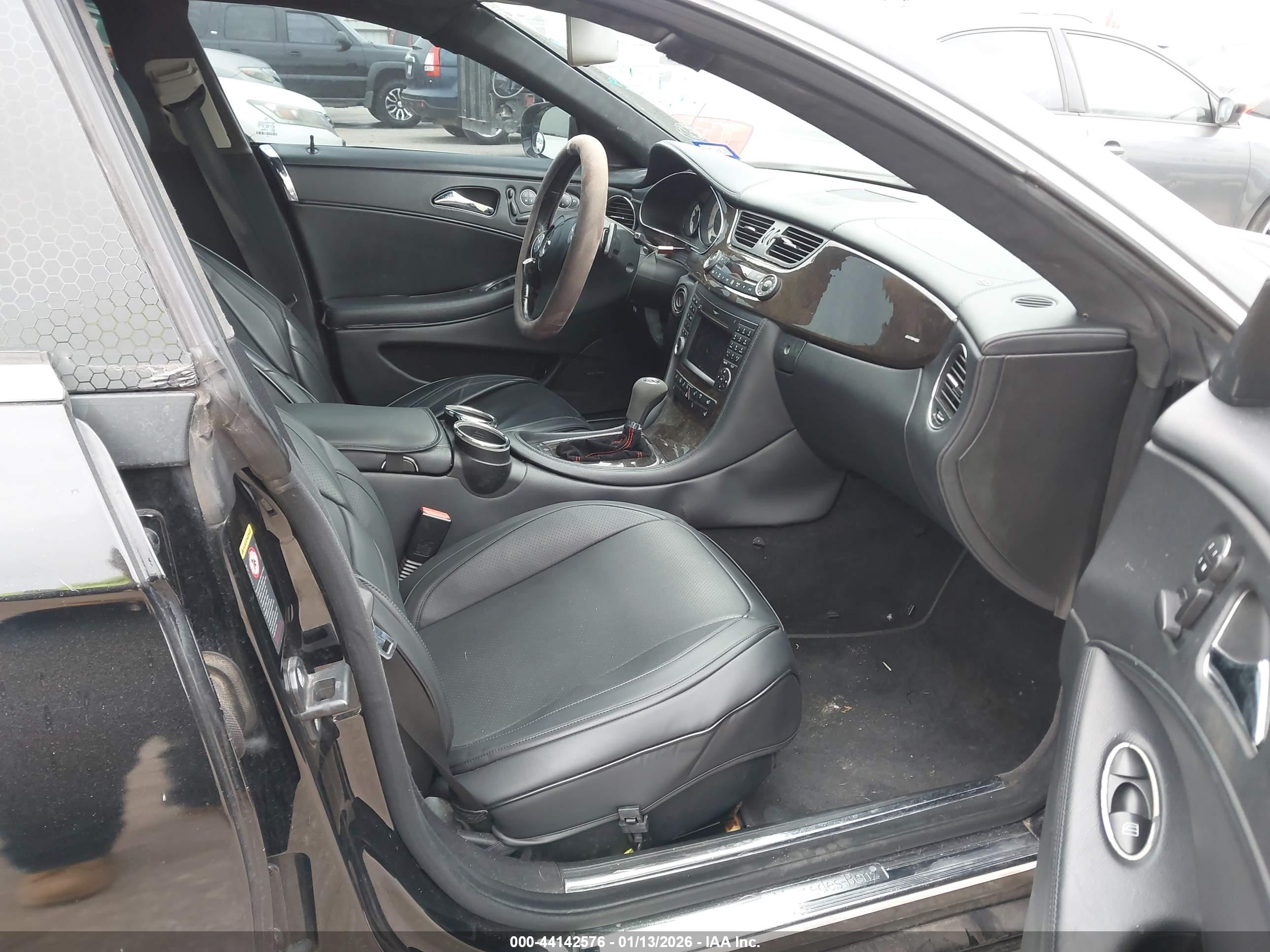 MERCEDES-BENZ CLS image 5