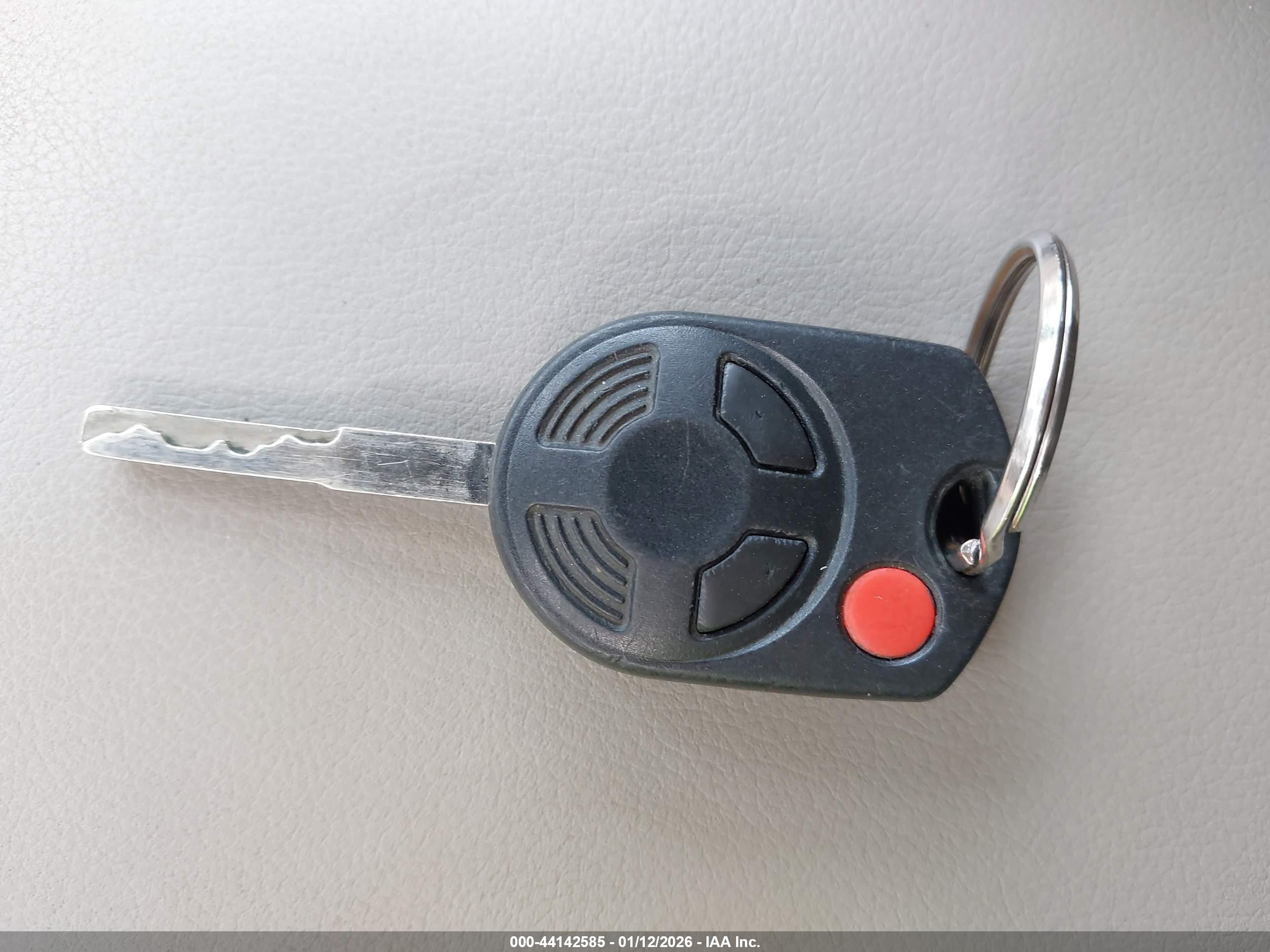 FORD ESCAPE image 11