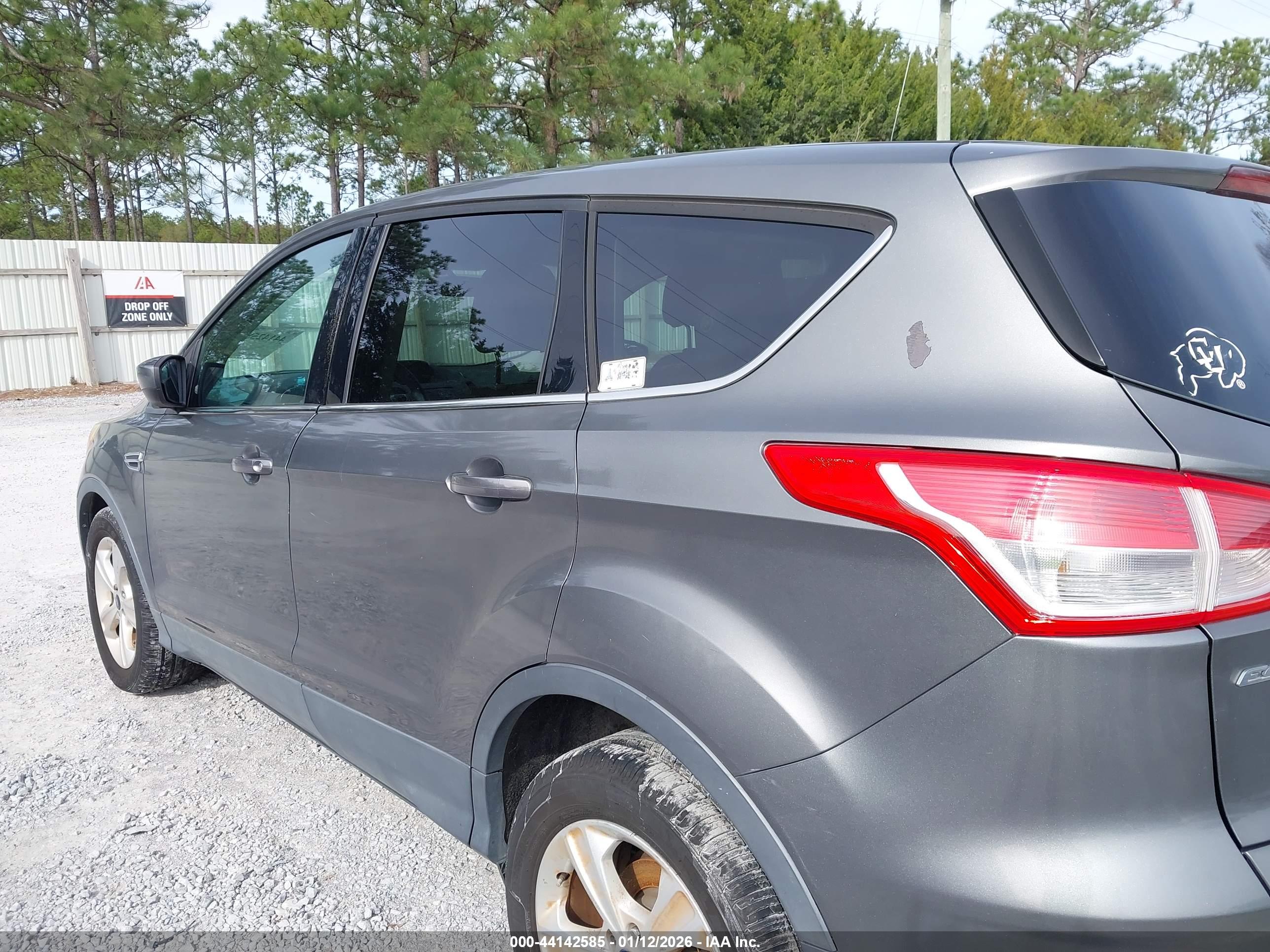 FORD ESCAPE image 6