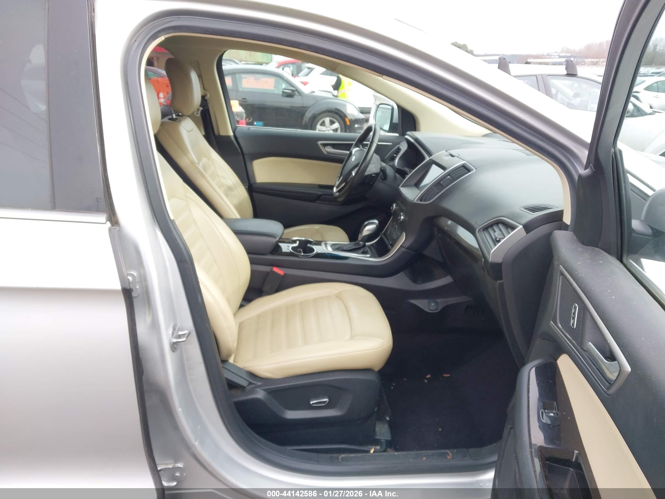 FORD EDGE image 5
