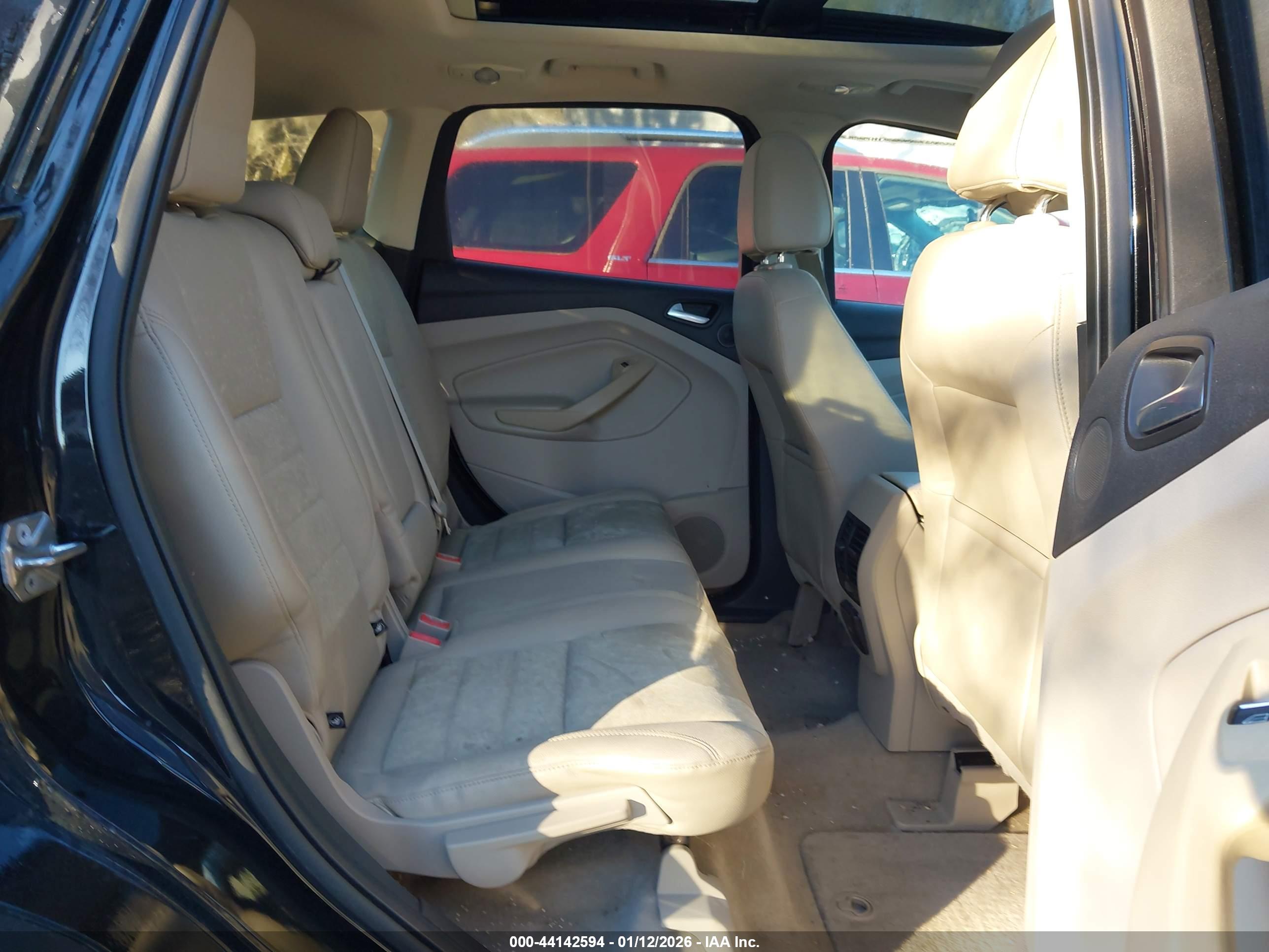 FORD ESCAPE image 8
