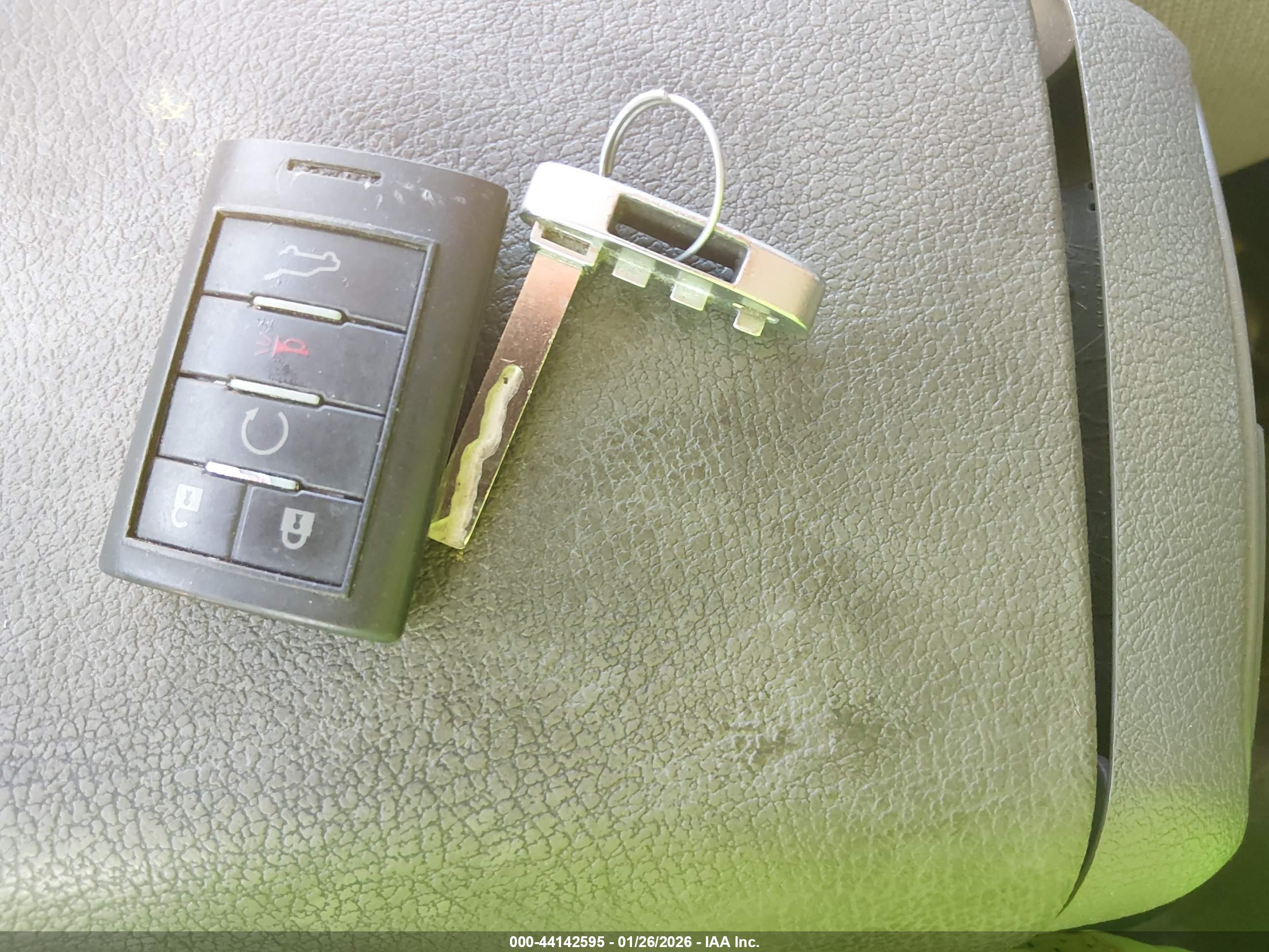 CADILLAC SRX image 11