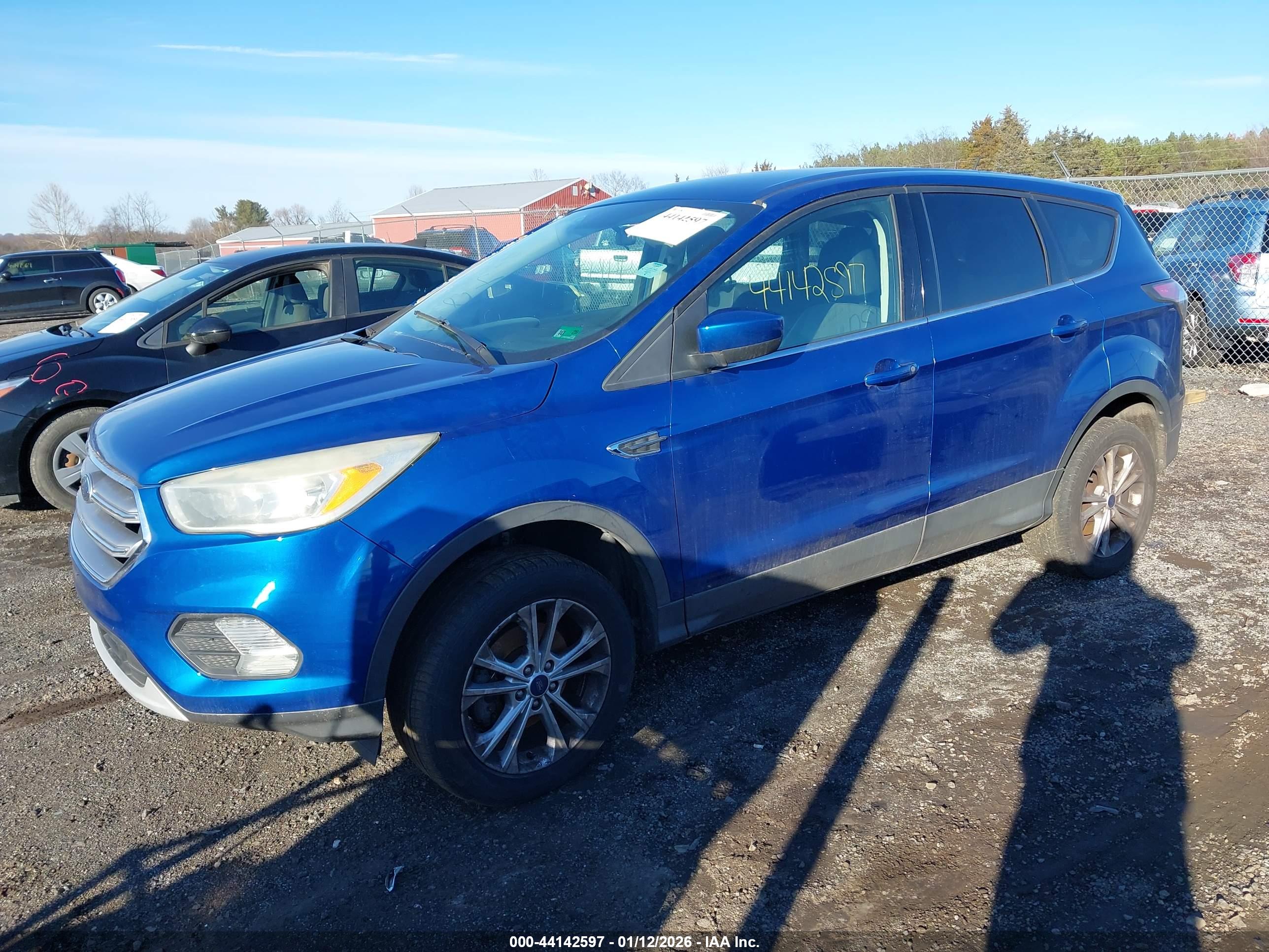 FORD ESCAPE image 2
