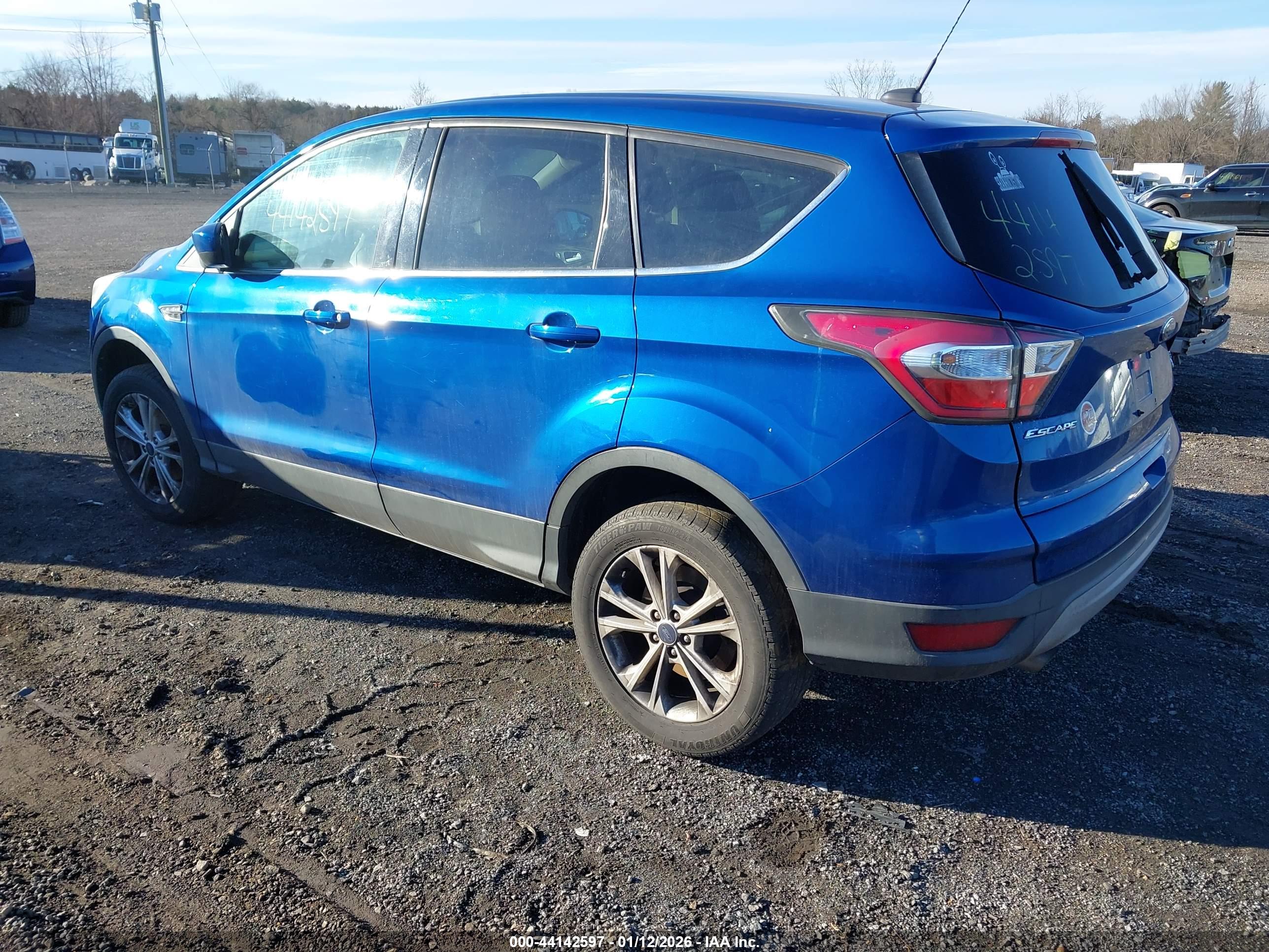 FORD ESCAPE image 3