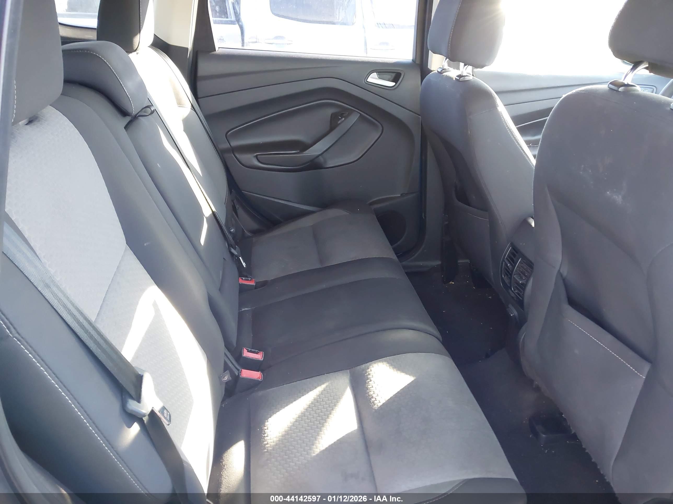 FORD ESCAPE image 8