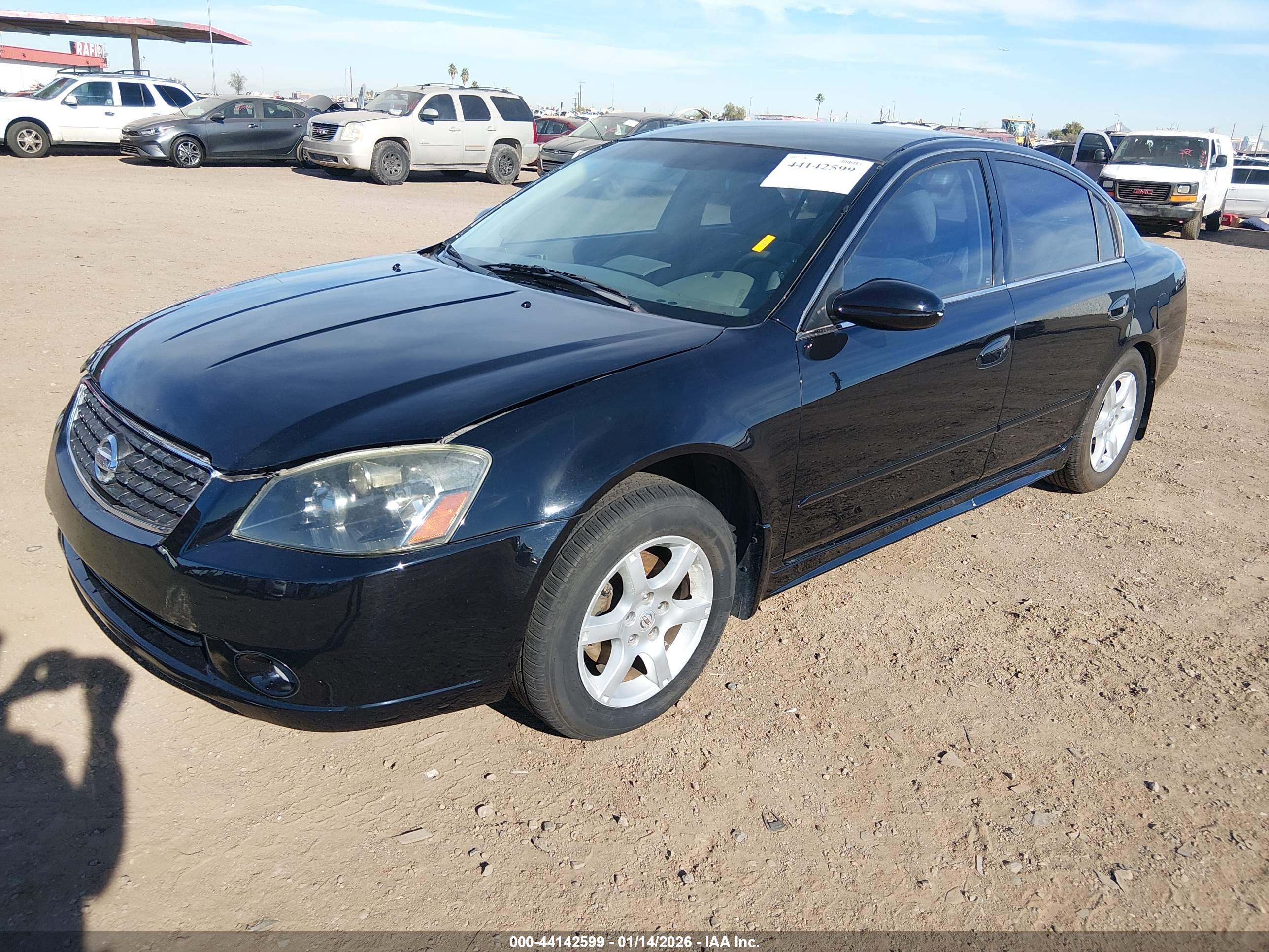 NISSAN ALTIMA image 2
