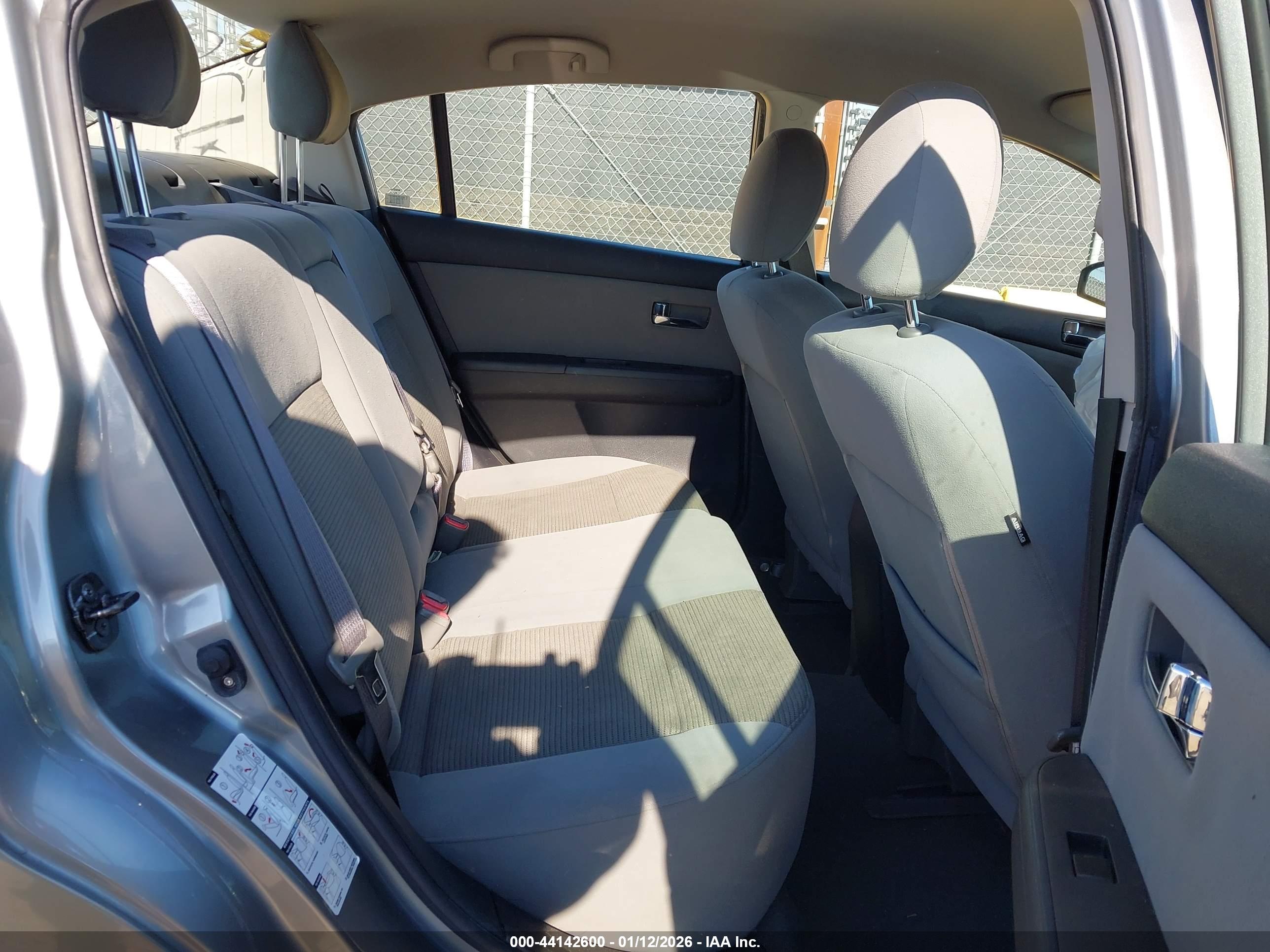 NISSAN SENTRA image 8