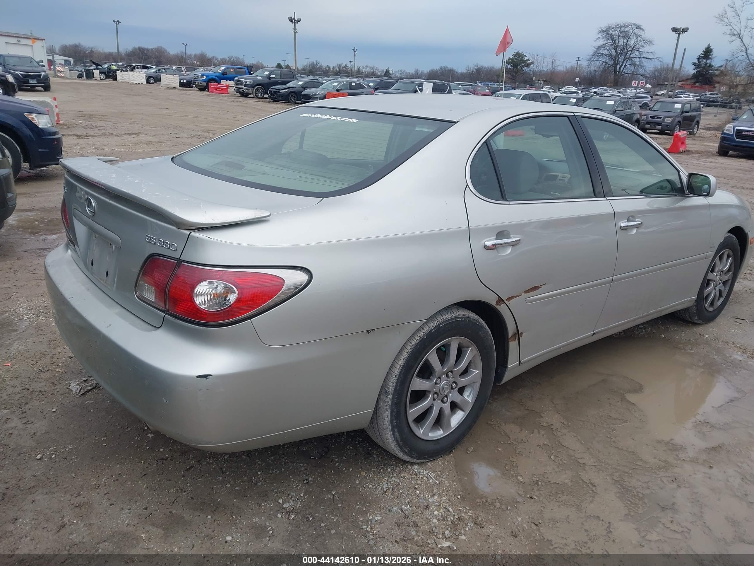 LEXUS ES image 4