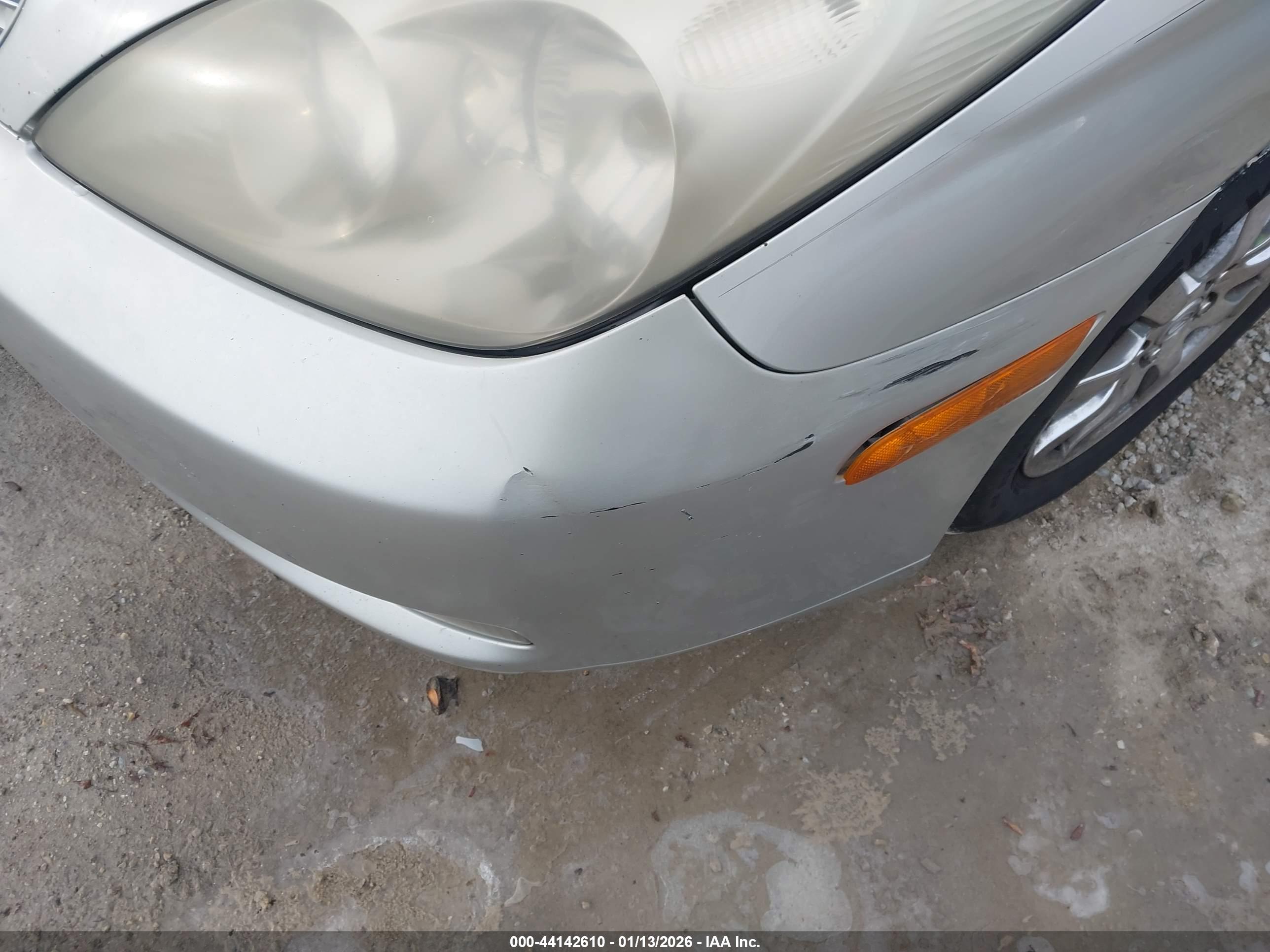 LEXUS ES image 6