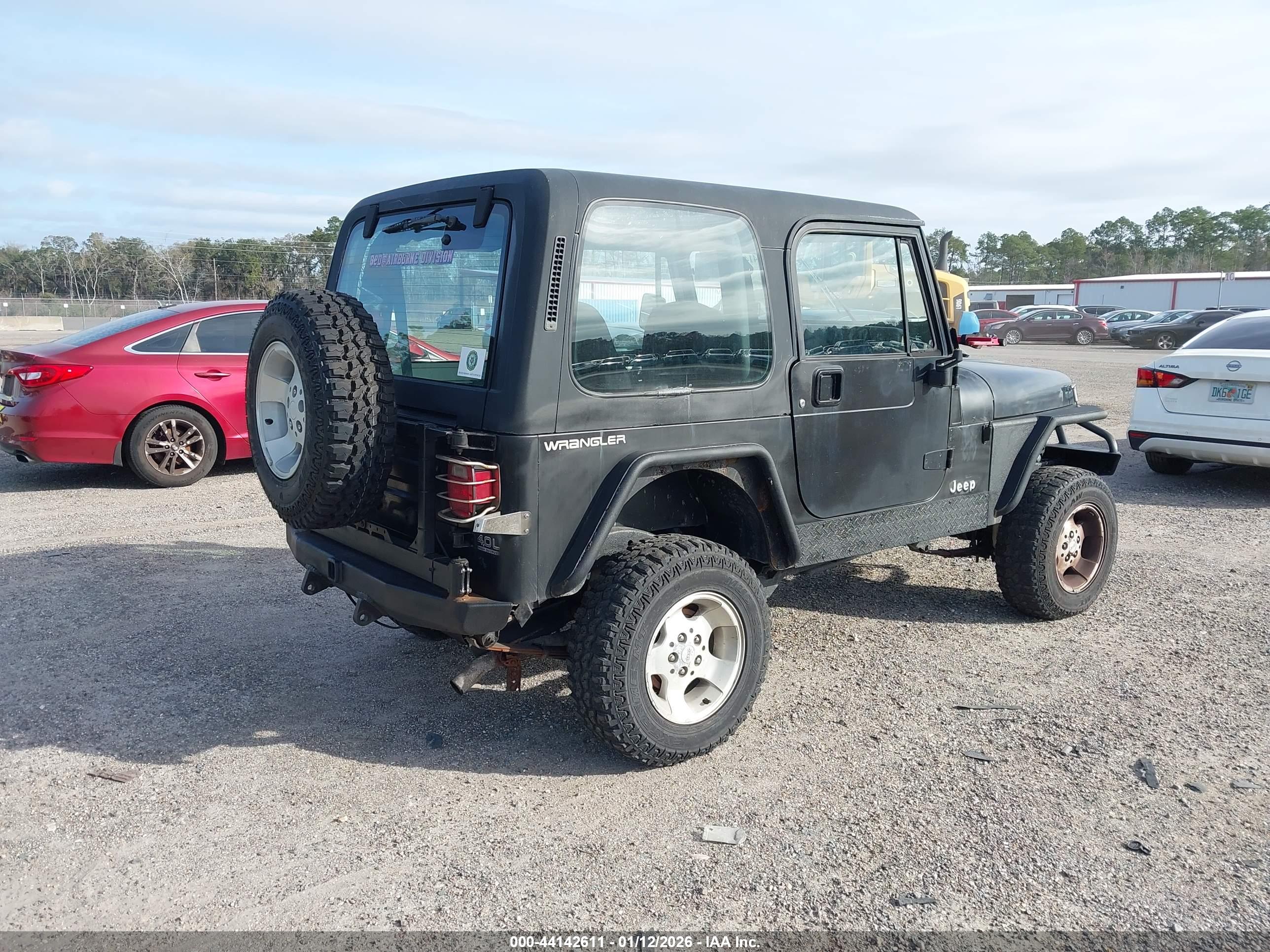 JEEP WRANGLER image 4