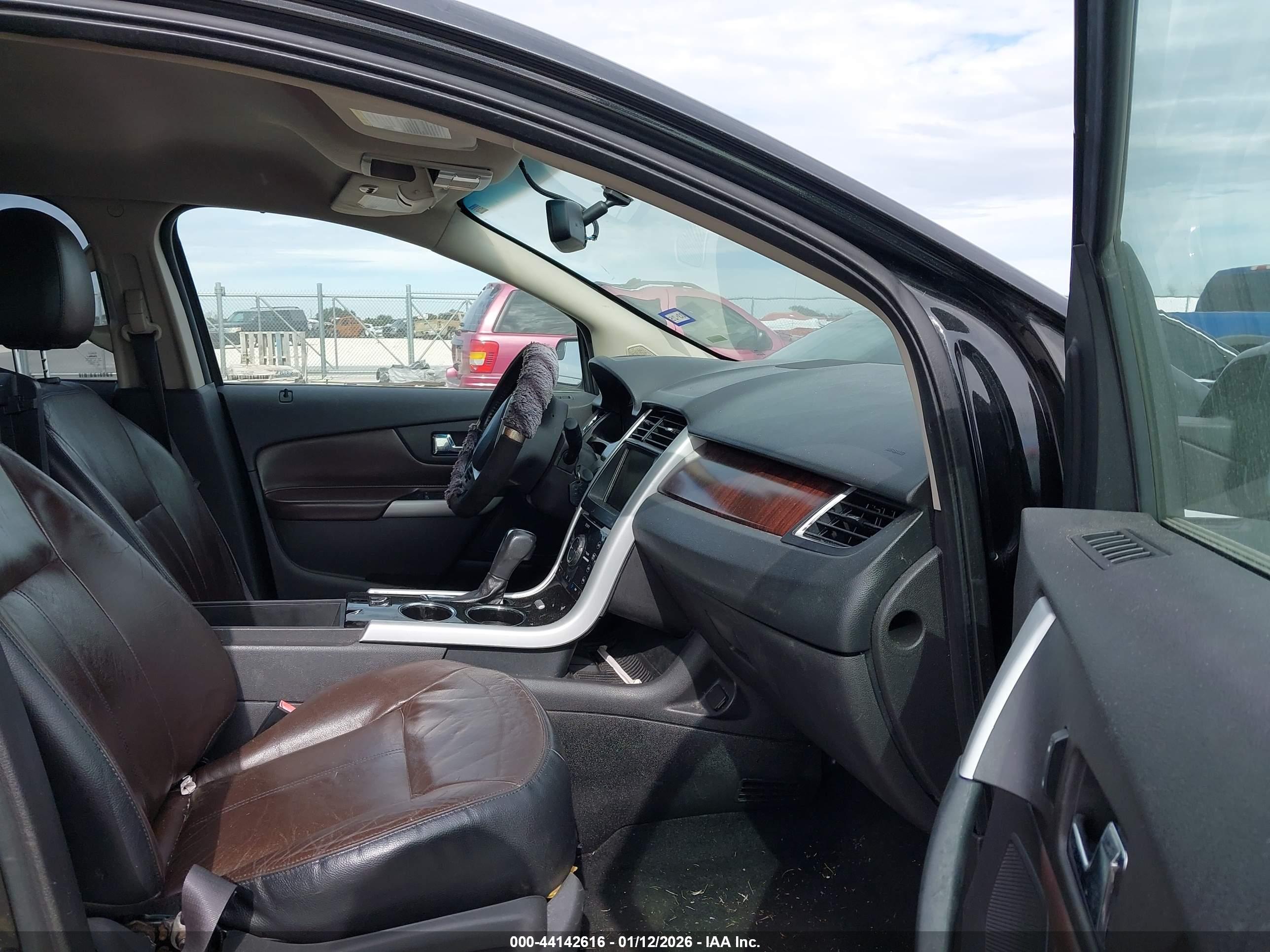 FORD EDGE image 5