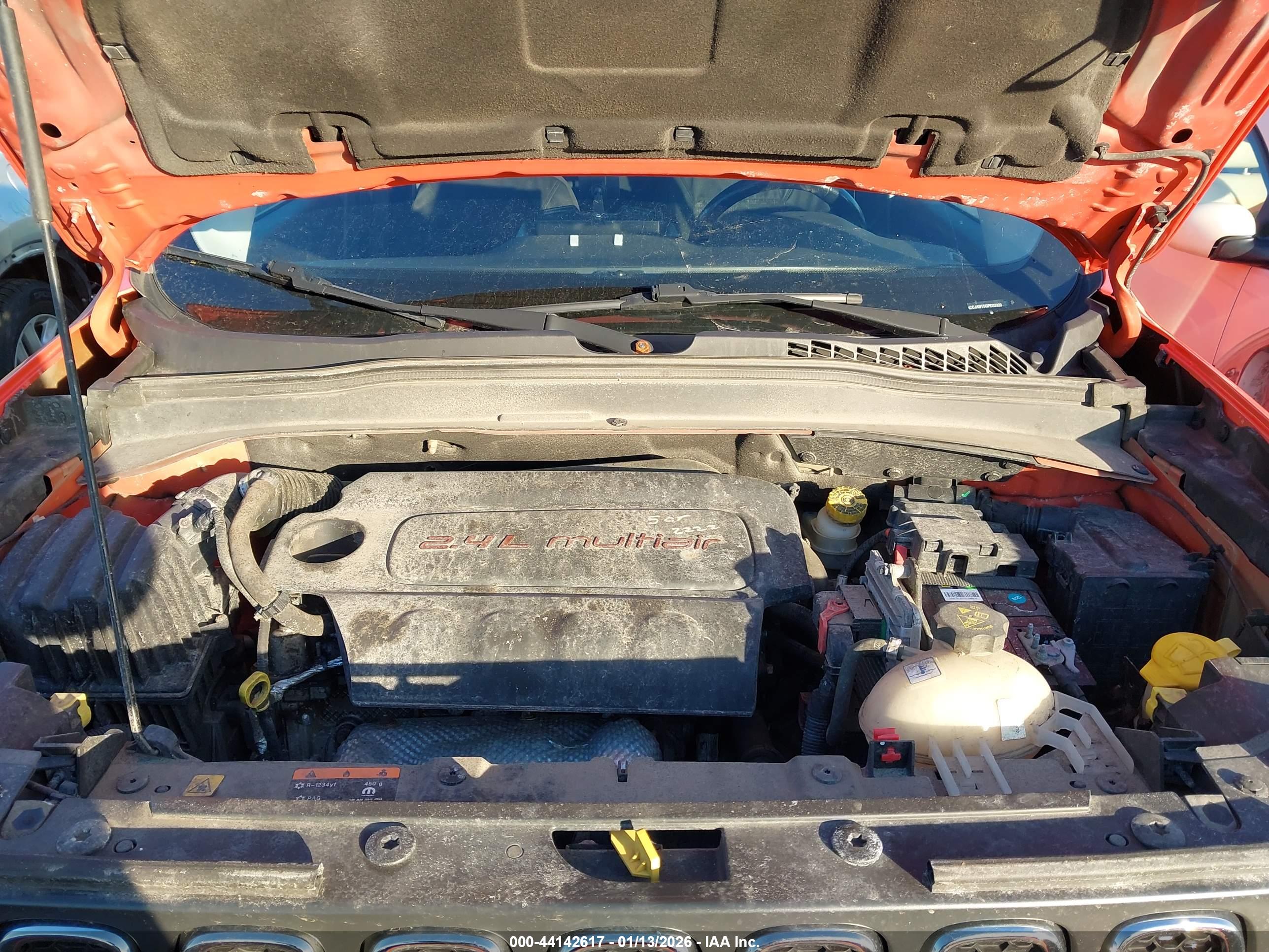 JEEP RENEGADE image 10
