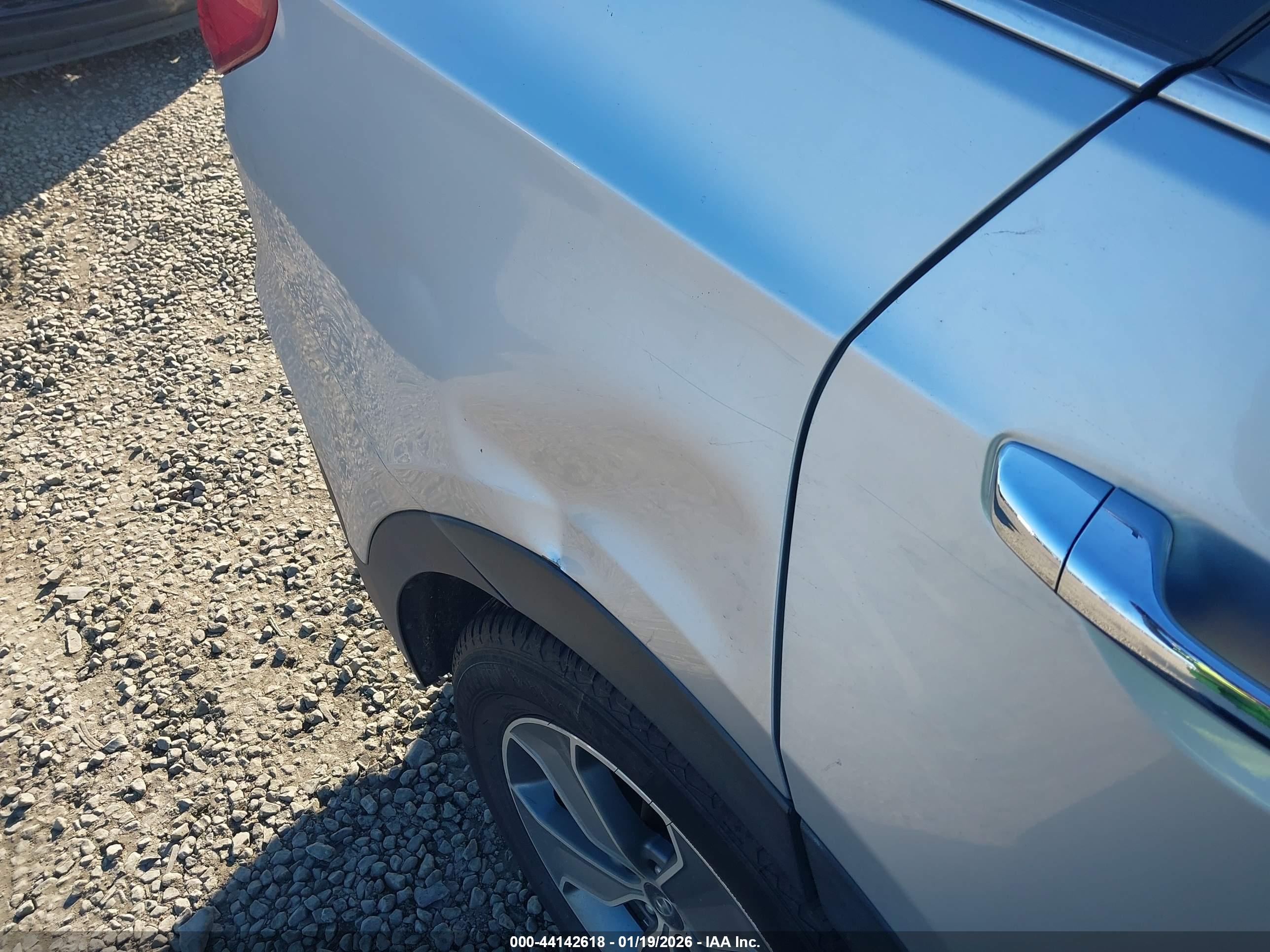 HYUNDAI SANTA image 6