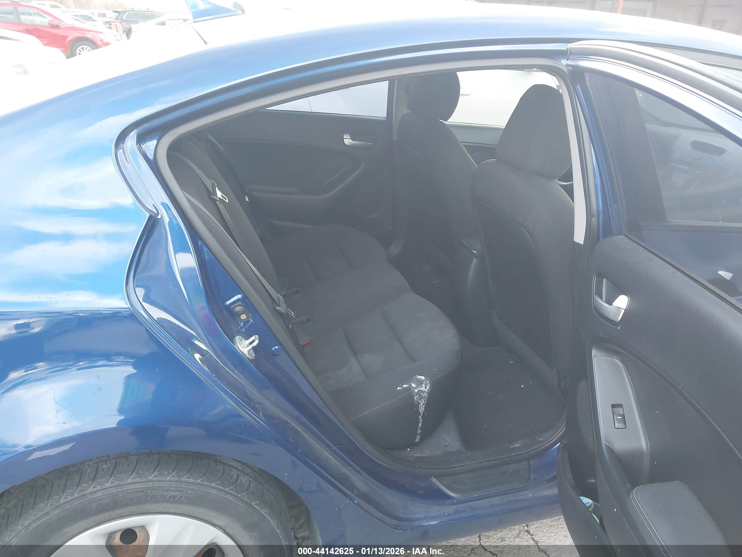 KIA FORTE image 8