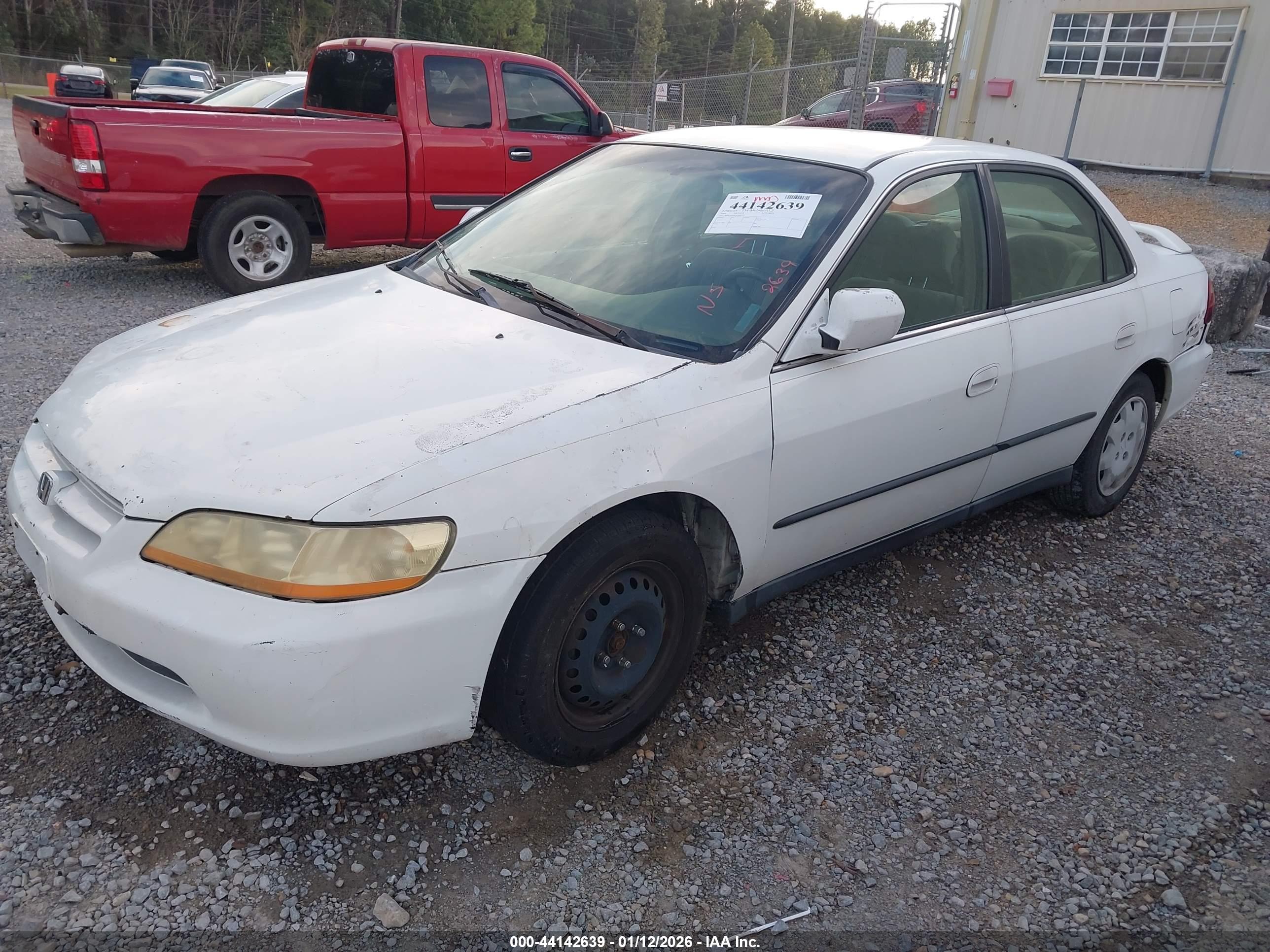 HONDA ACCORD image 2