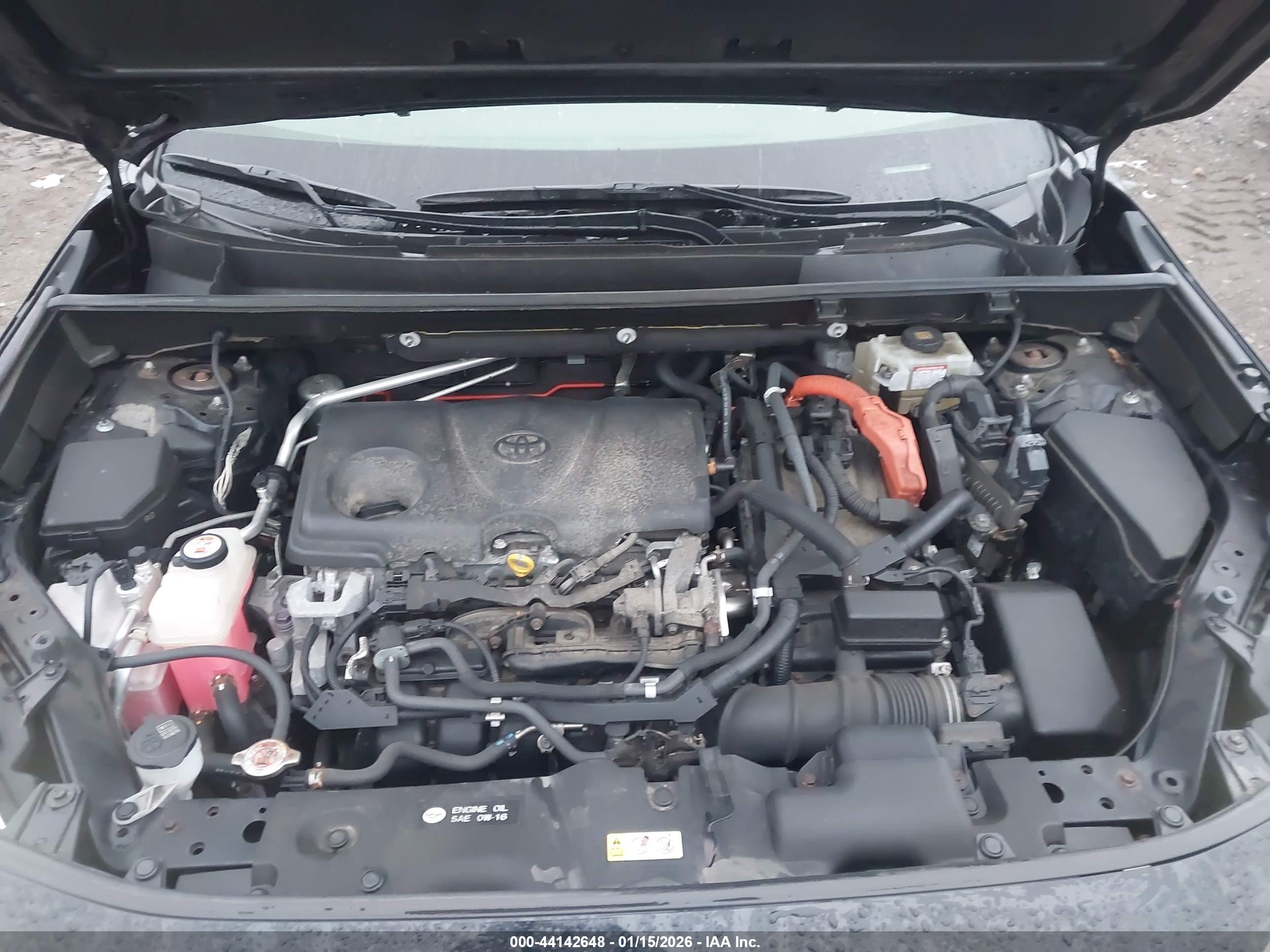 TOYOTA RAV4 image 10