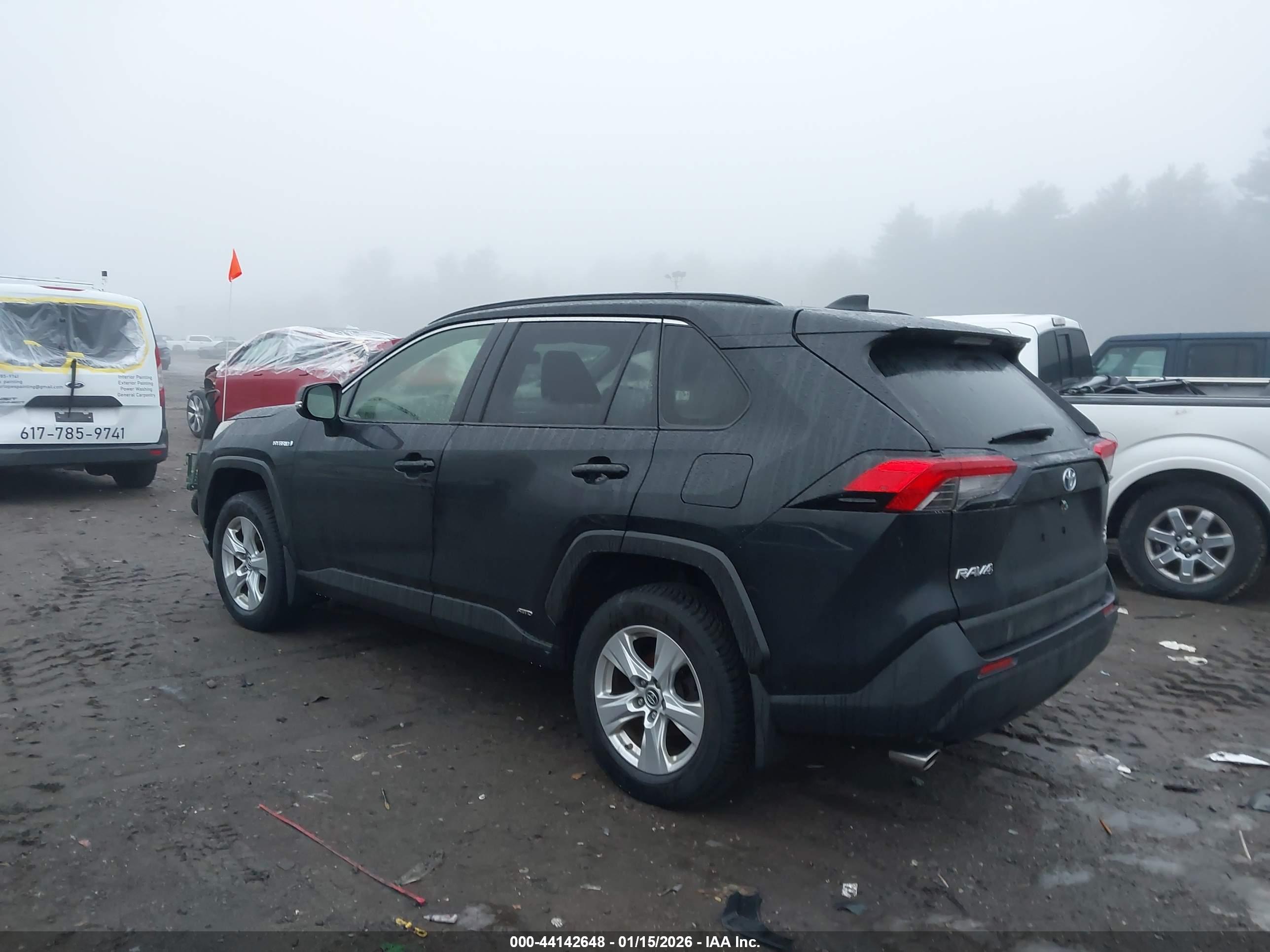 TOYOTA RAV4 image 3