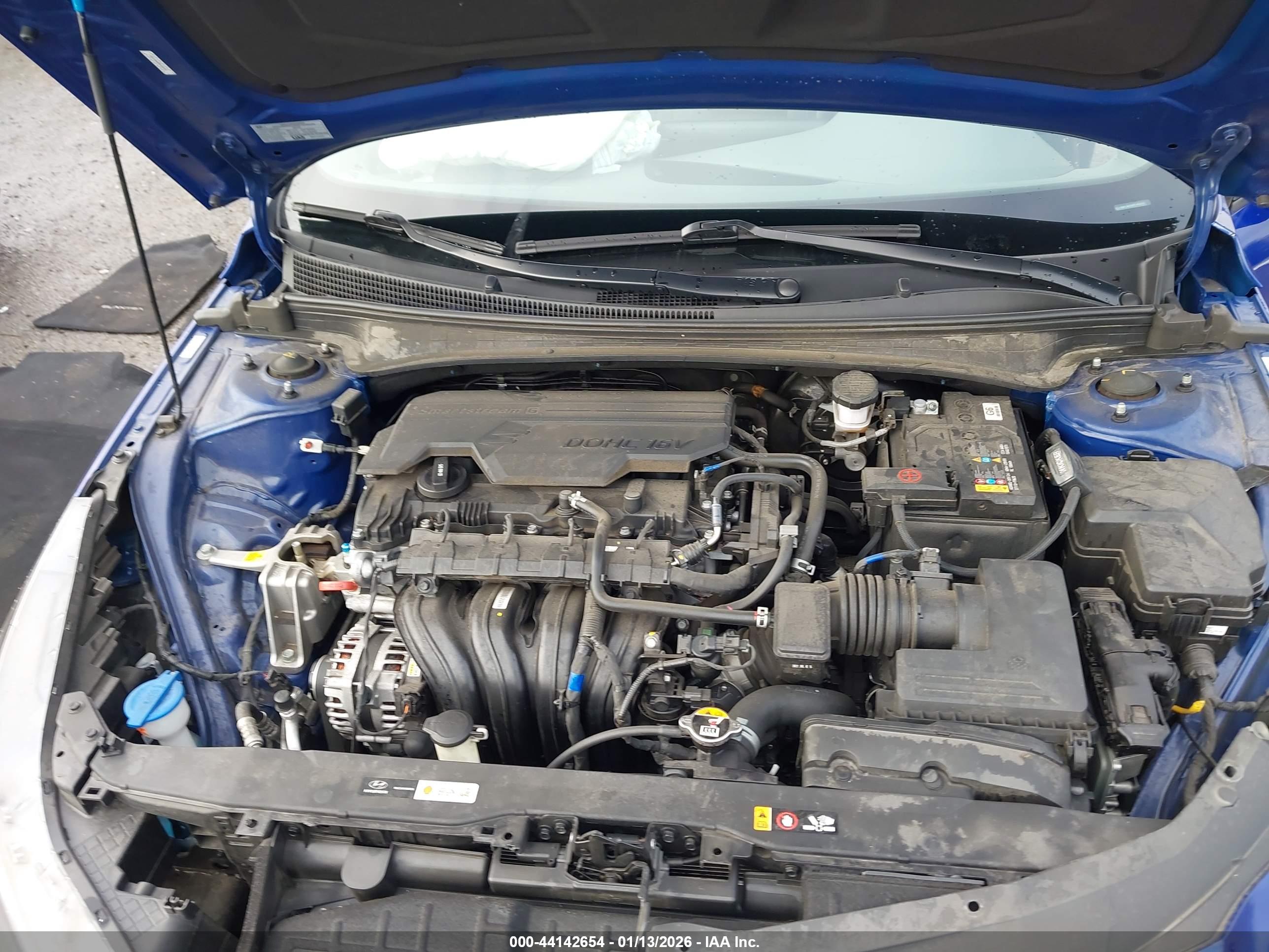 HYUNDAI ELANTRA image 10