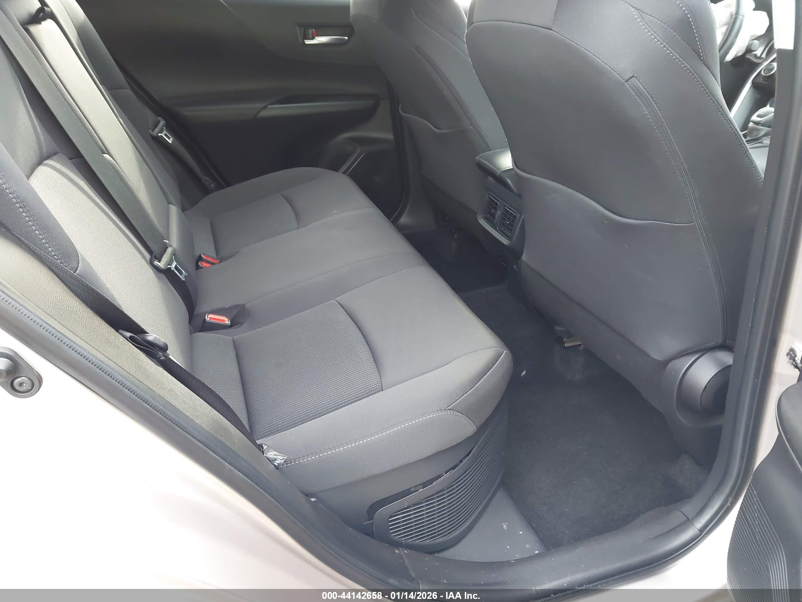 TOYOTA VENZA image 8