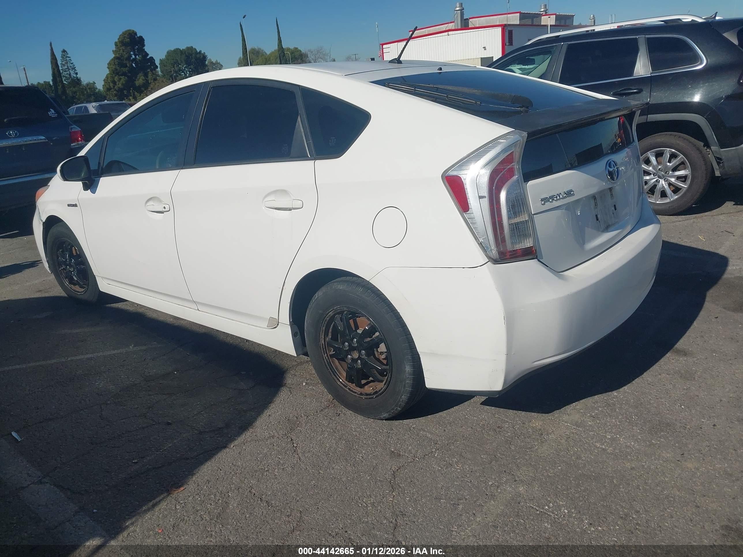 TOYOTA PRIUS image 3