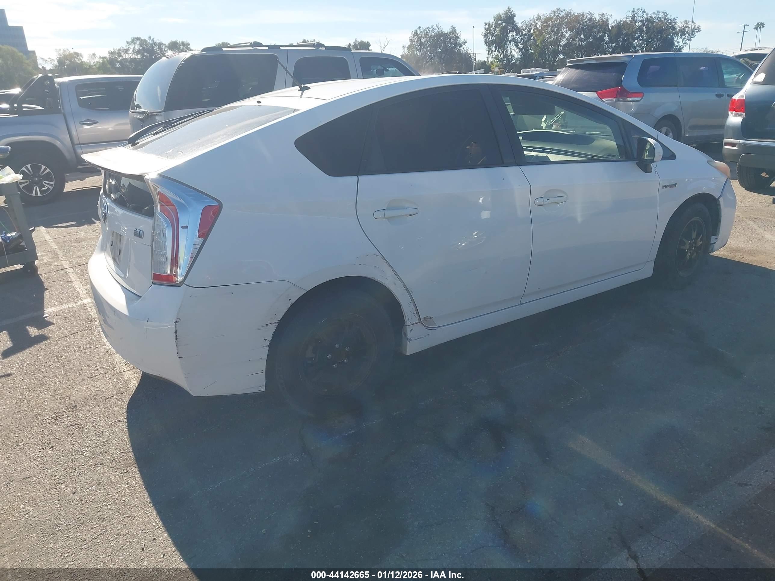 TOYOTA PRIUS image 4