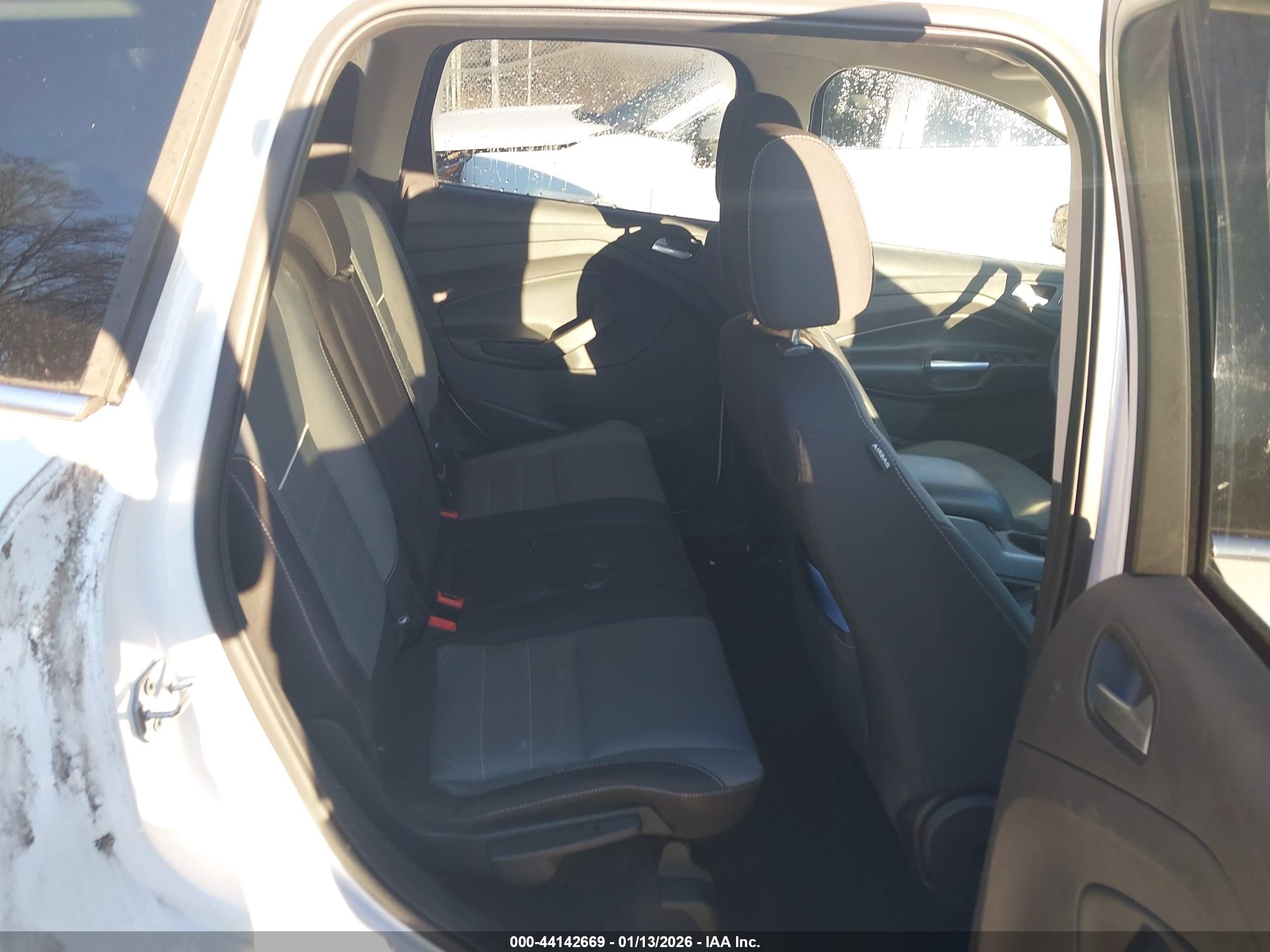 FORD ESCAPE image 8