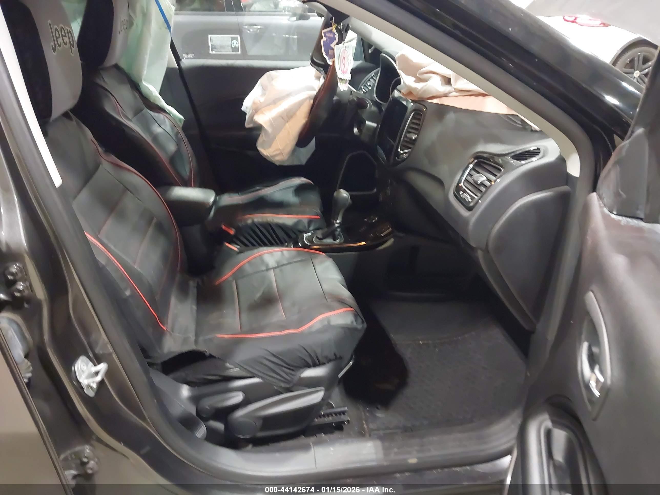 JEEP COMPASS image 5