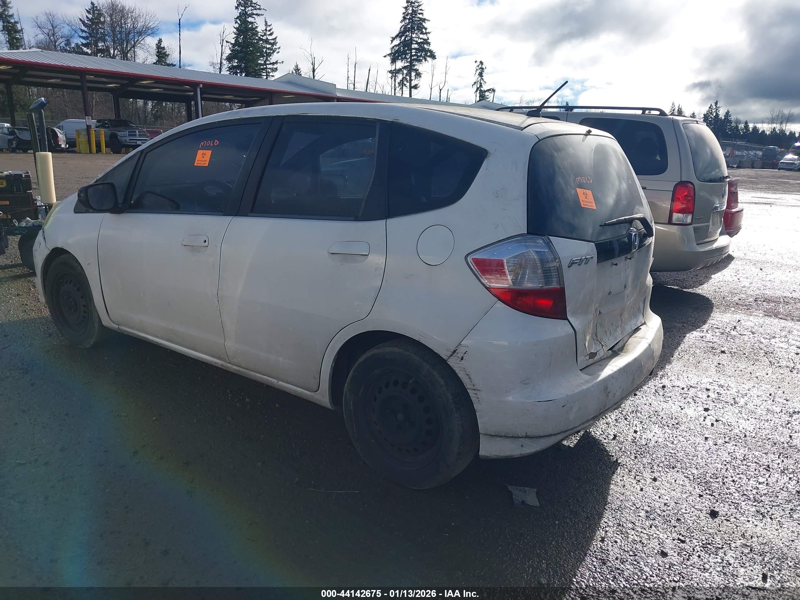 HONDA FIT image 3