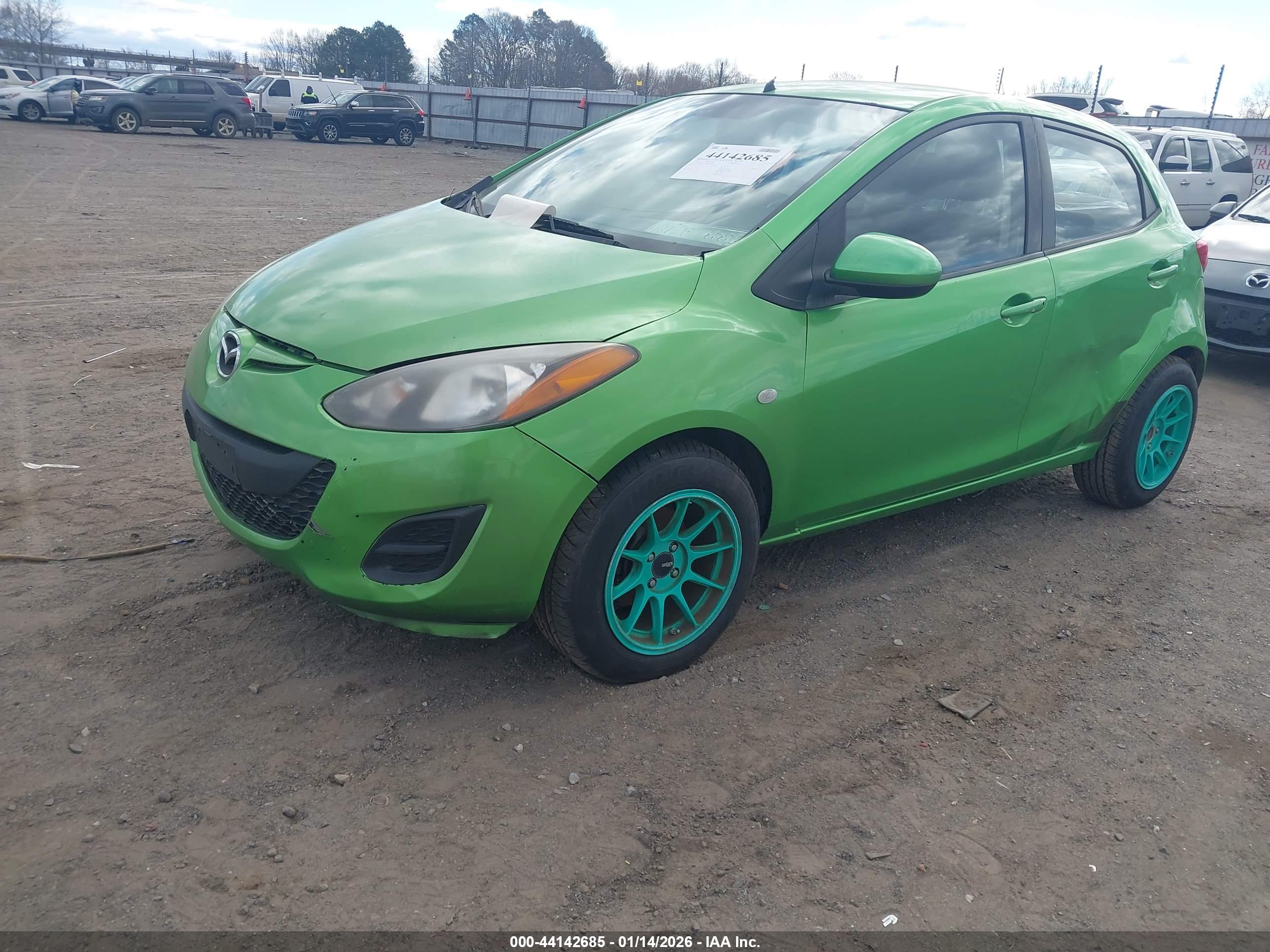 MAZDA MAZDA2 image 2