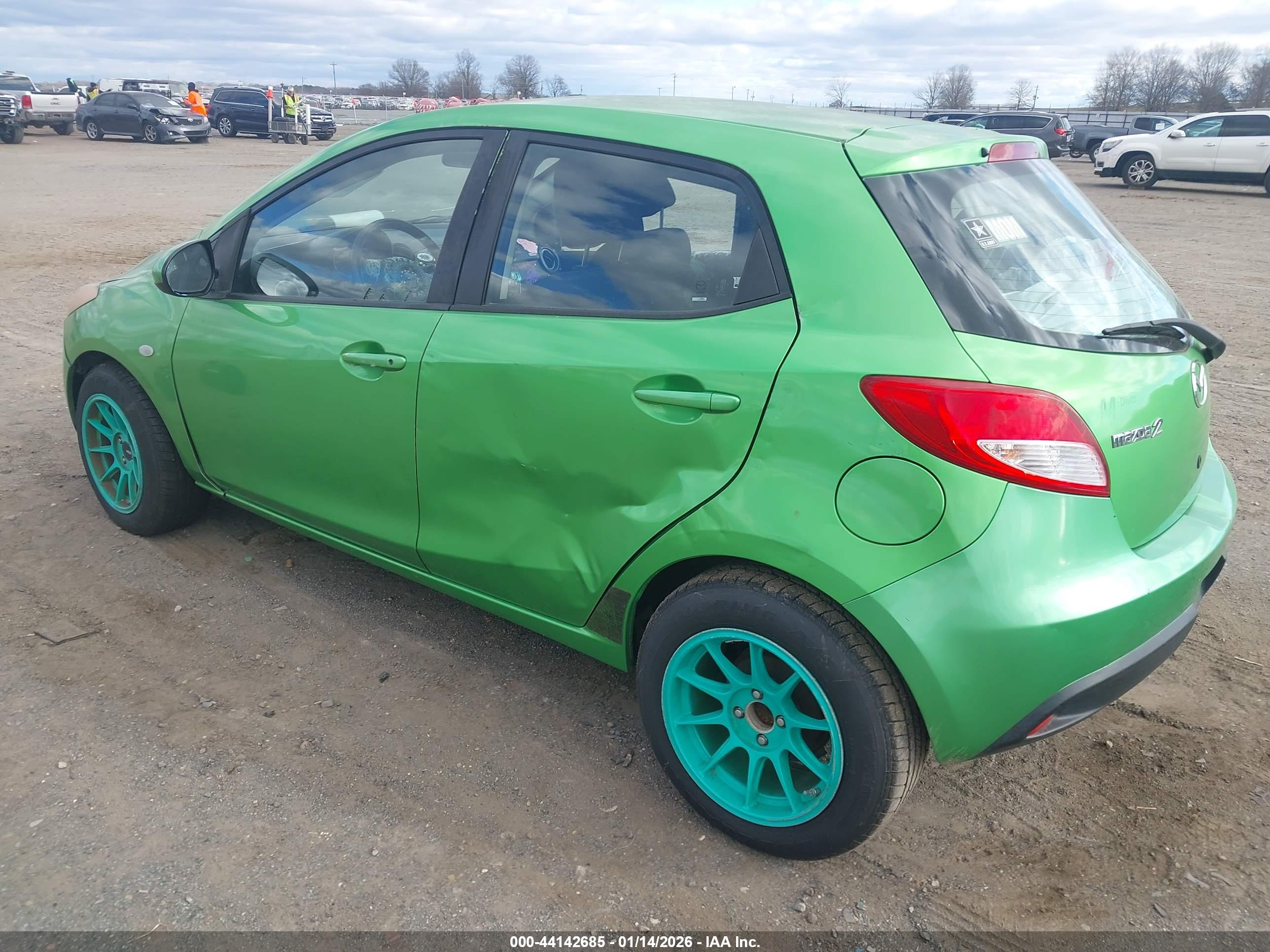 MAZDA MAZDA2 image 3