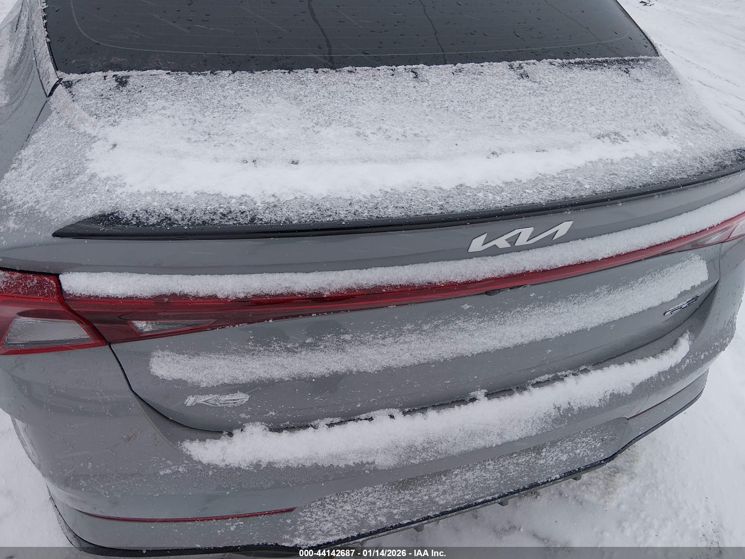 KIA K5 image 6