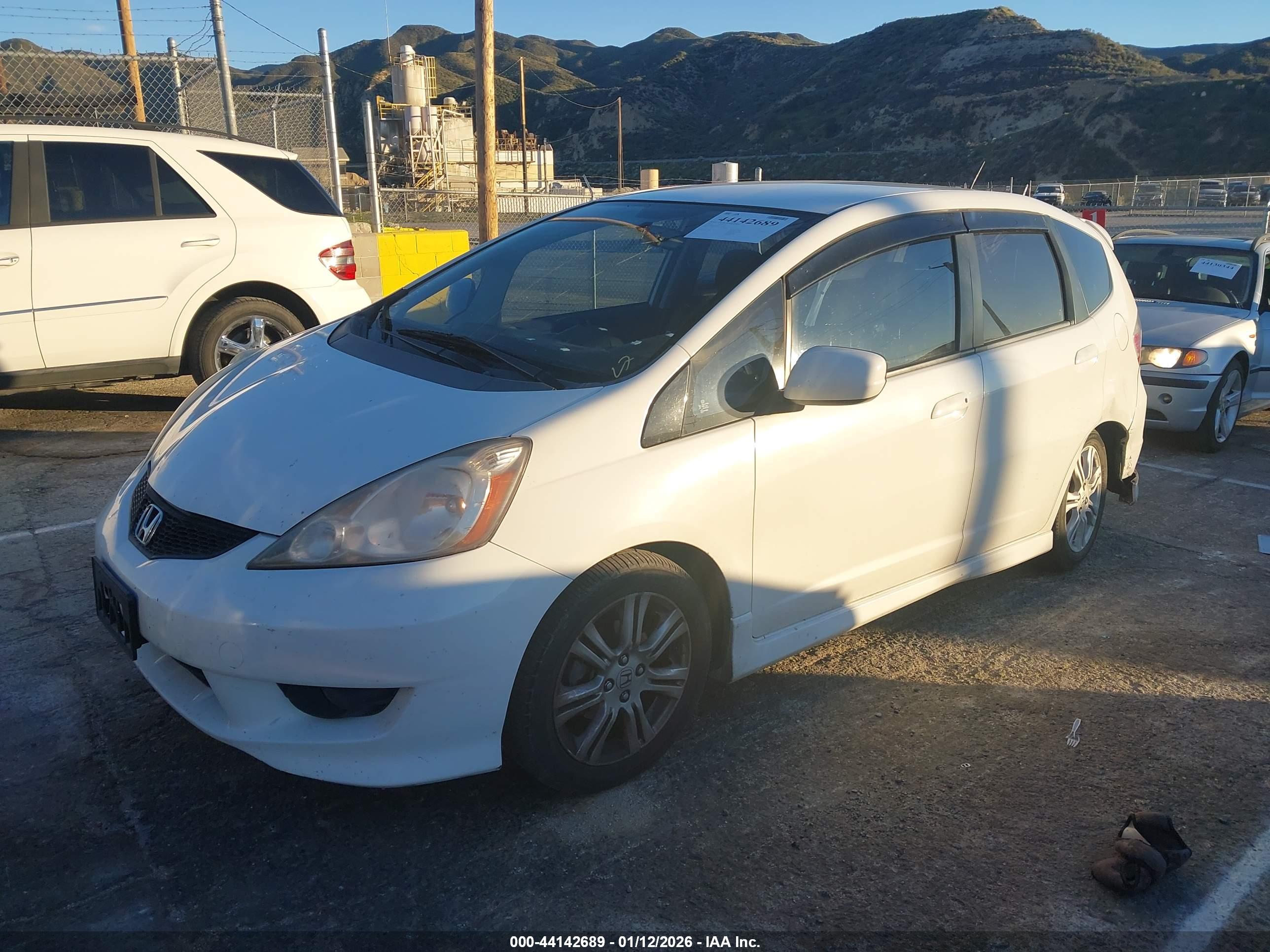 HONDA FIT image 2