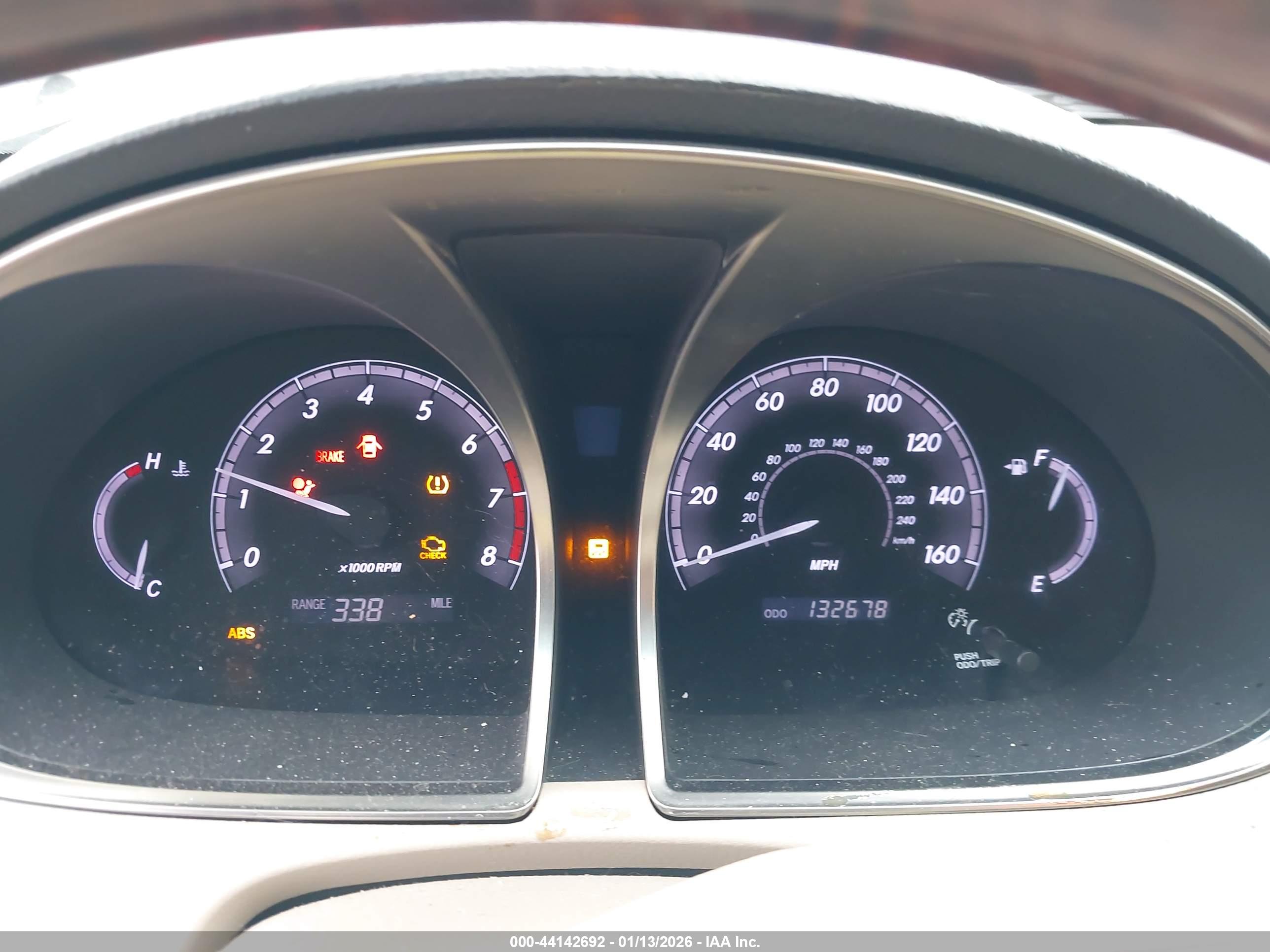 TOYOTA AVALON image 7
