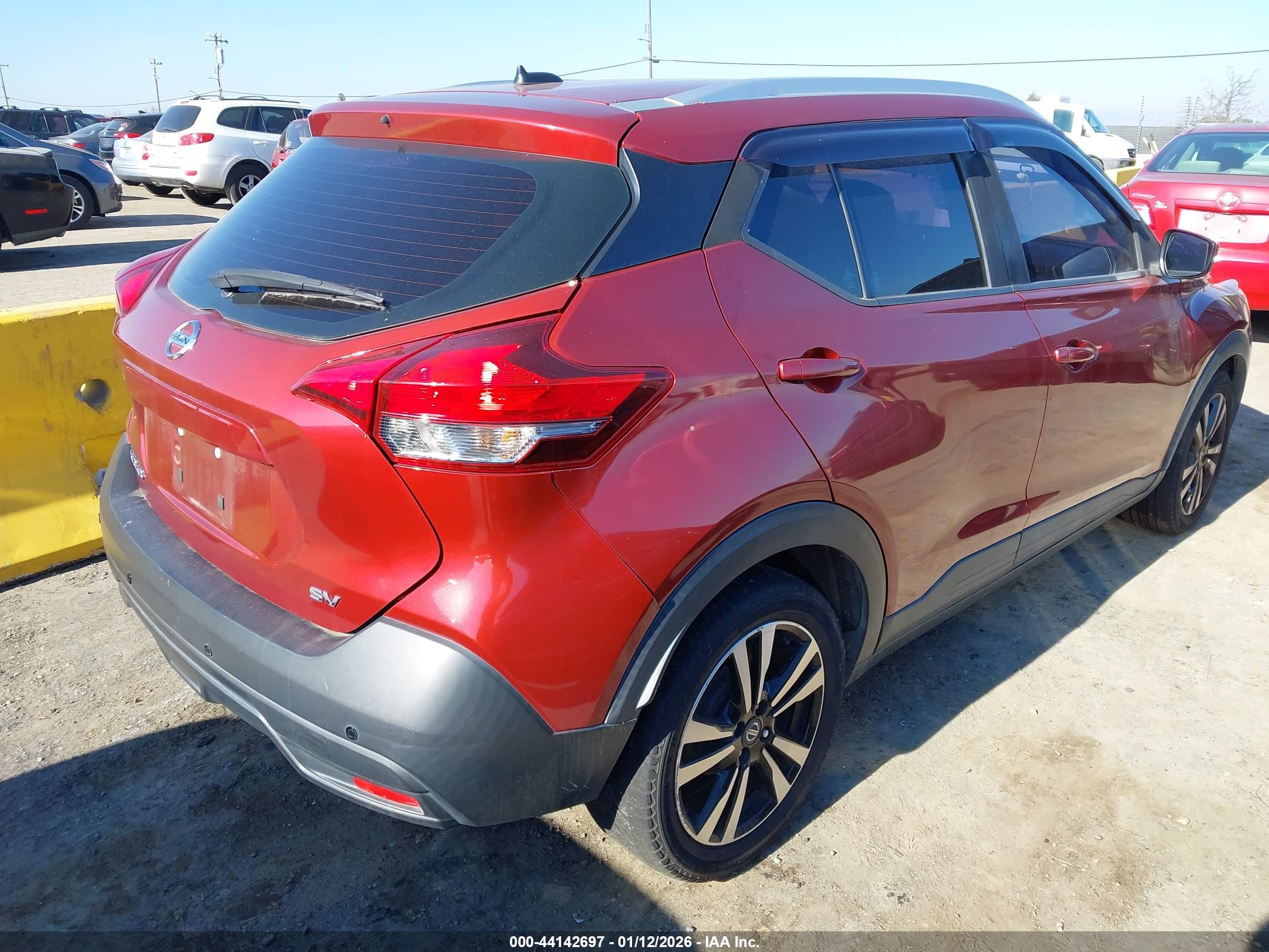NISSAN KICKS image 4