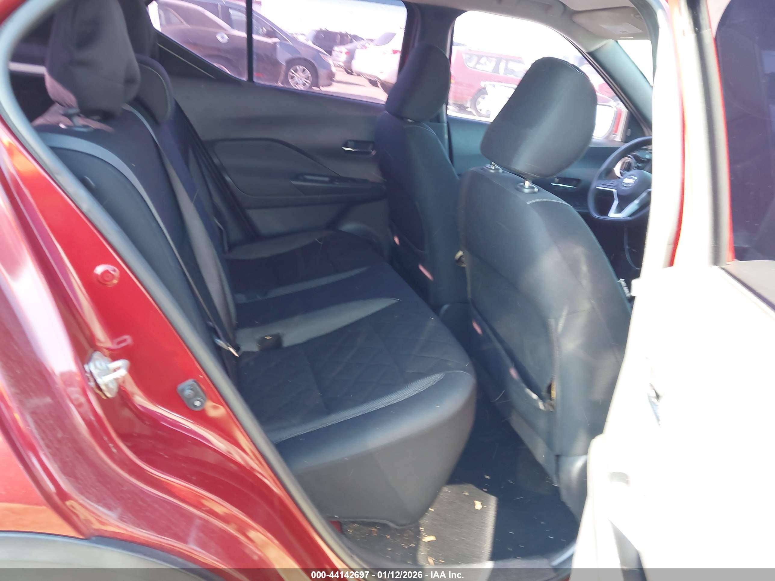 NISSAN KICKS image 8