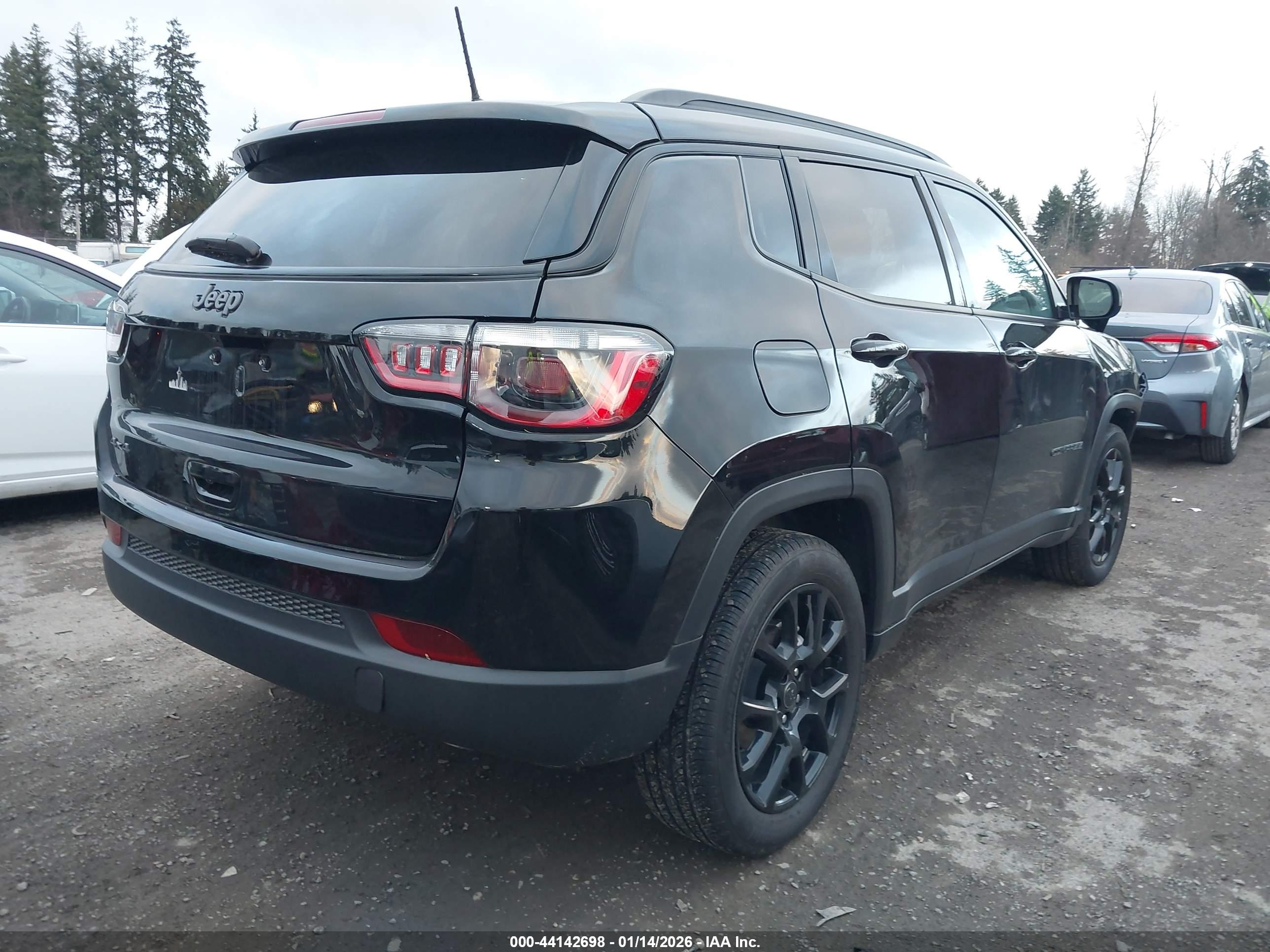 JEEP COMPASS image 4