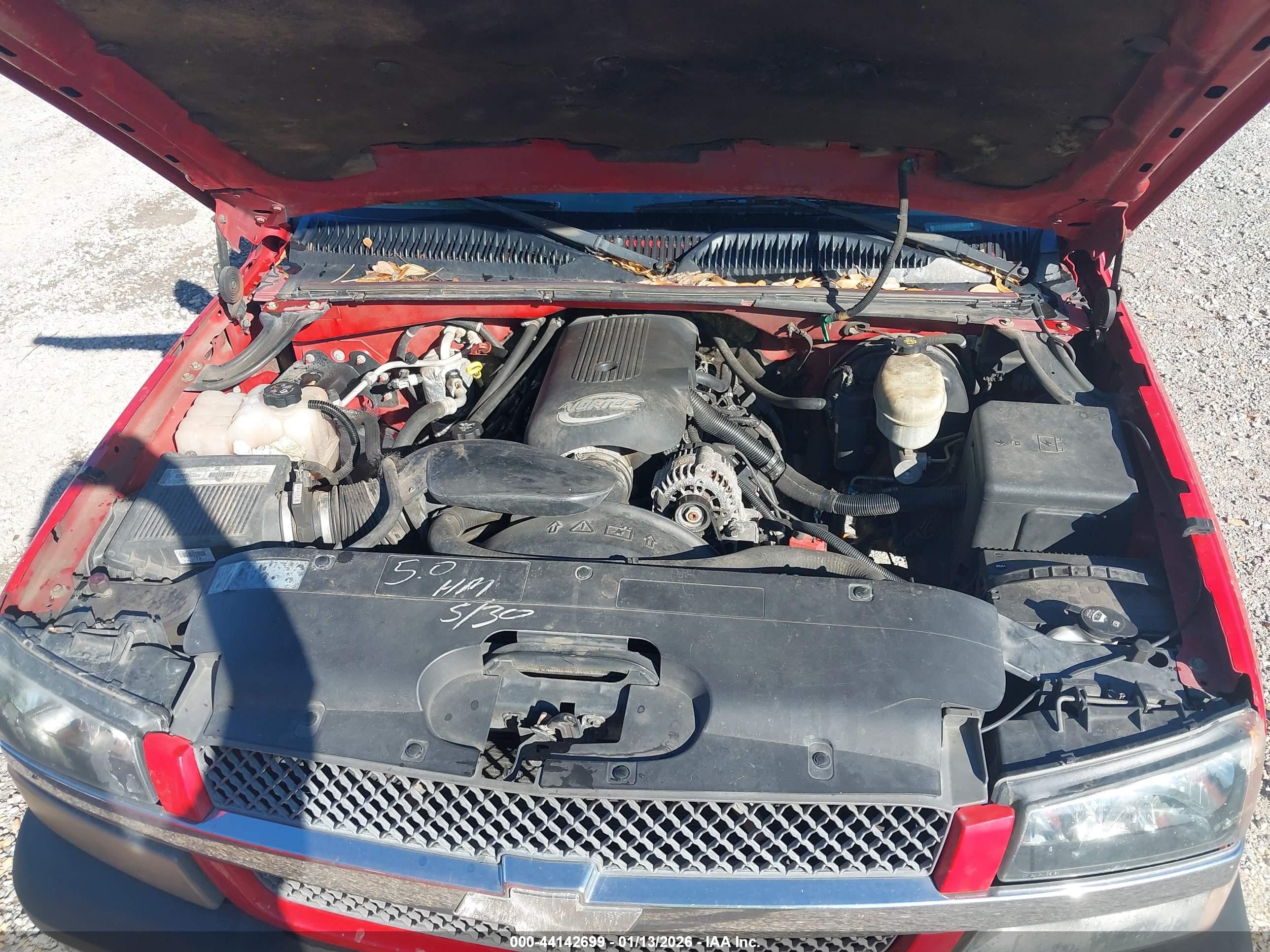 CHEVROLET SILVERADO image 10